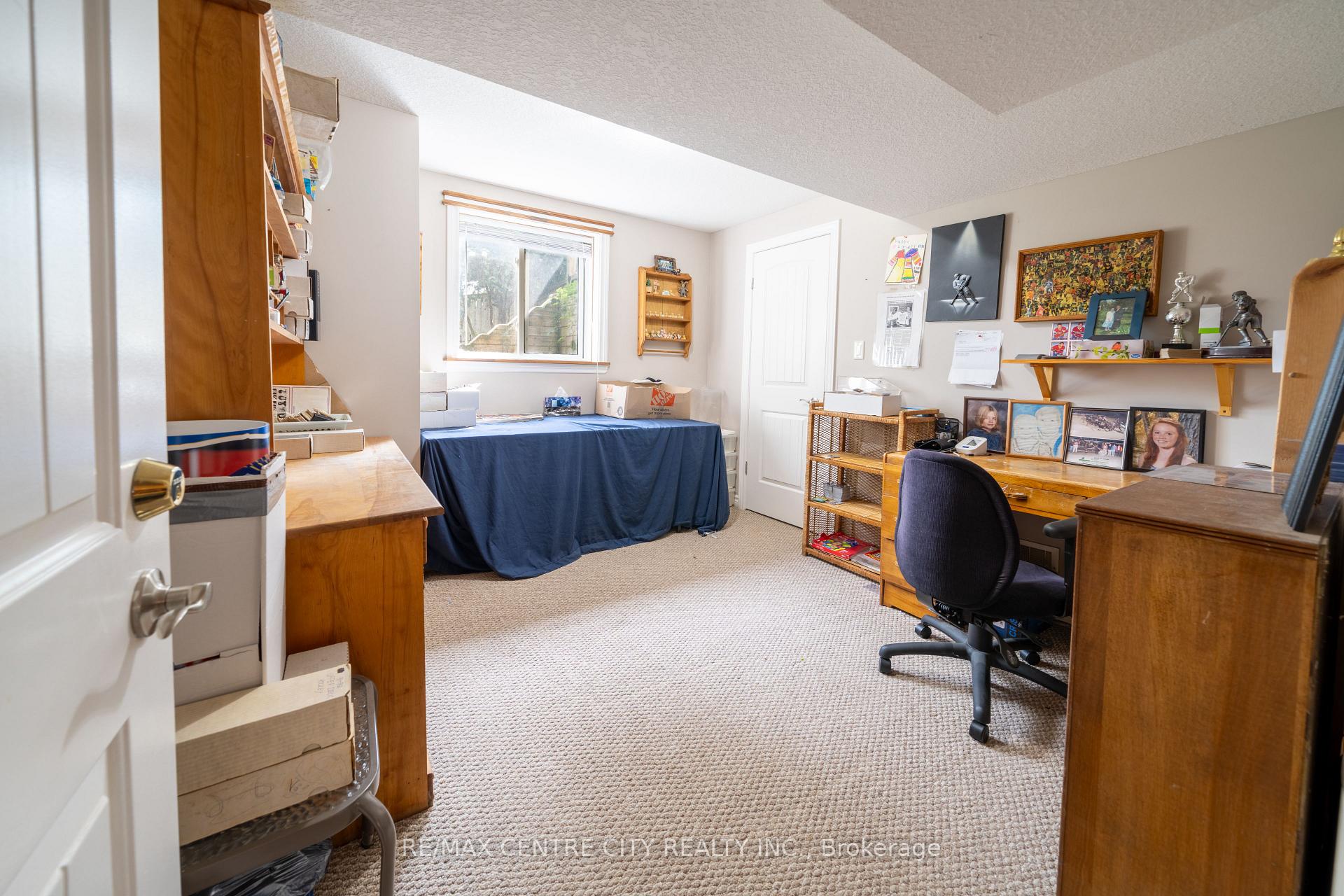 Photo 36 of 37 Bridle Path, Strathroy-Caradoc, SW — HOMEH