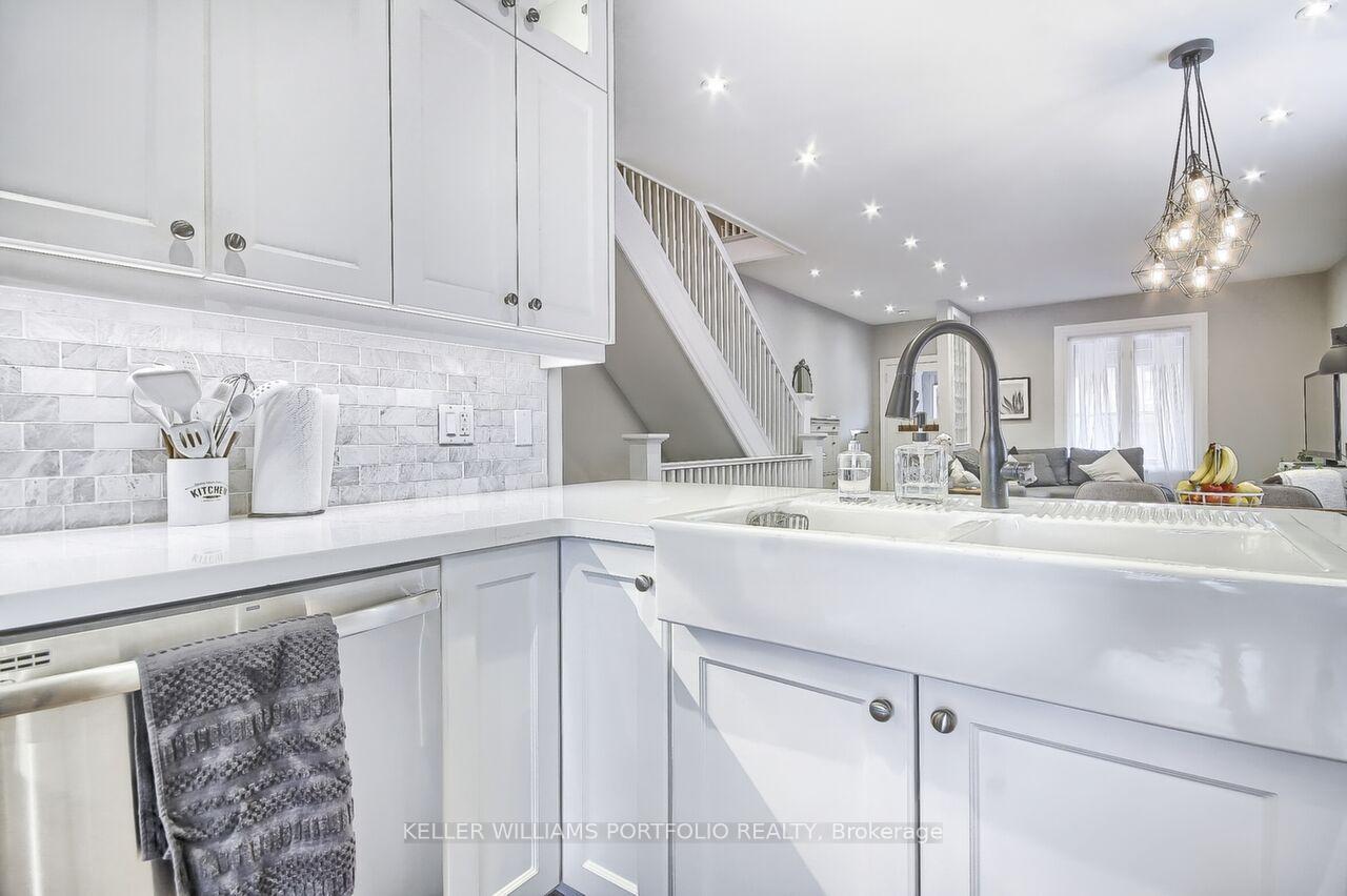 Photo 20 of 196 Ashdale Avenue, Toronto, Greenwood-Coxwell — HOMEH