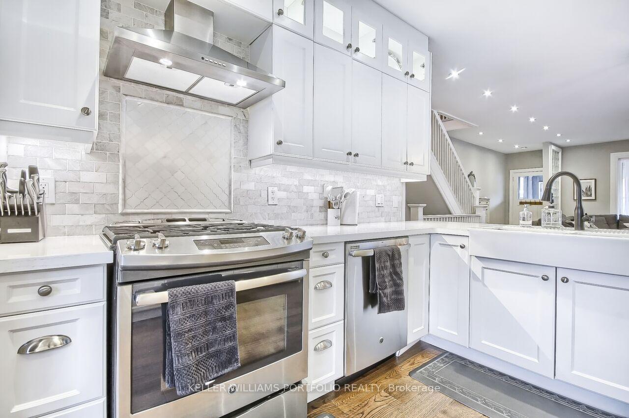 Photo 22 of 196 Ashdale Avenue, Toronto, Greenwood-Coxwell — HOMEH
