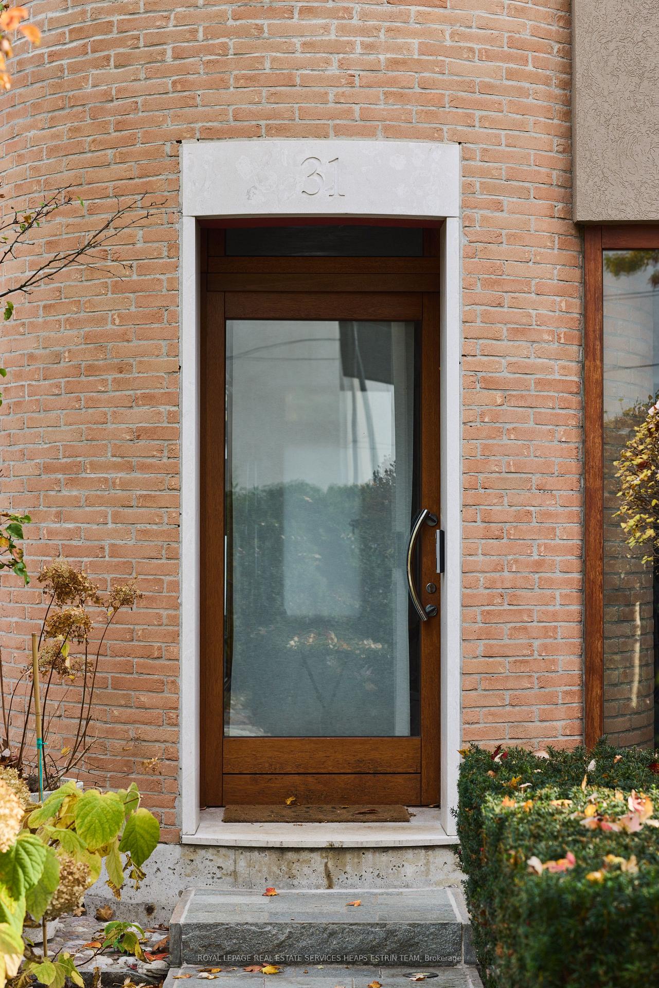Photo 9 of 31 Governors Road, Toronto, Leaside — HOMEH