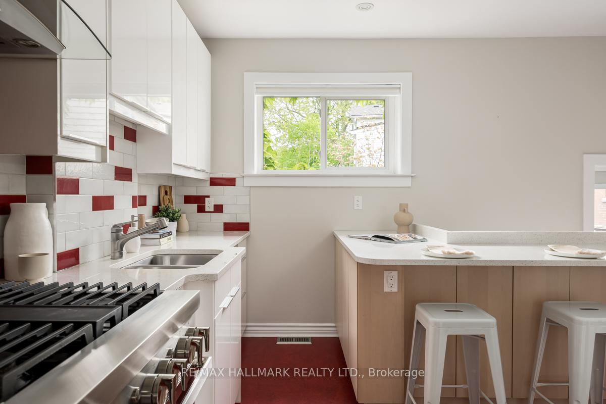 Photo 10 of 56 Maughan Crescent, Toronto, Woodbine Corridor — HOMEH