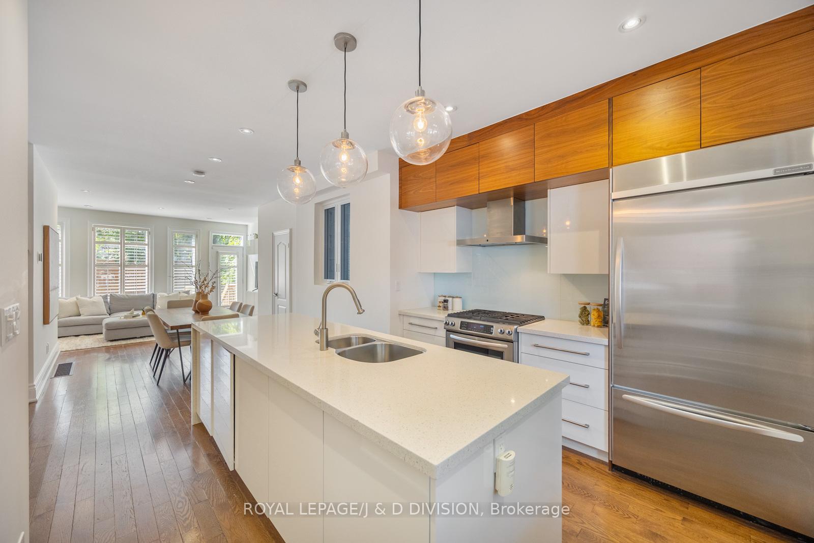 Photo 3 of 33 Clark Street, Toronto, South Riverdale — HOMEH