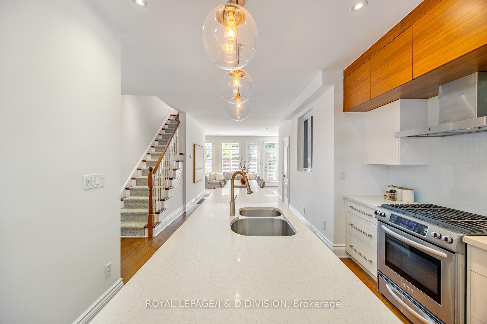 Photo 4 of 33 Clark Street, Toronto, South Riverdale — HOMEH