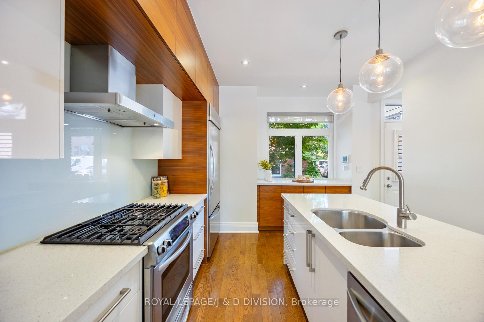 Photo 7 of 33 Clark Street, Toronto, South Riverdale — HOMEH