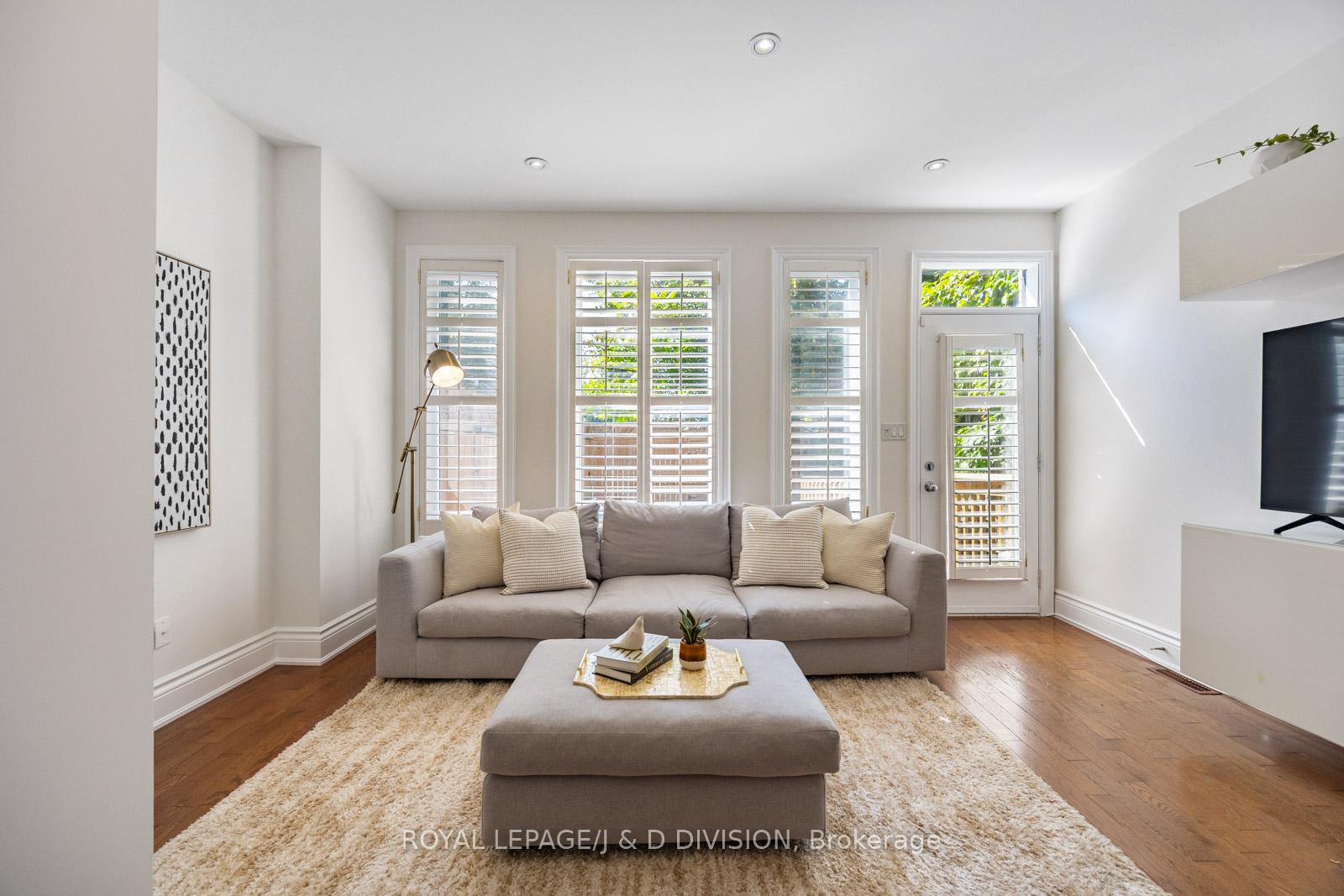 Photo 12 of 33 Clark Street, Toronto, South Riverdale — HOMEH