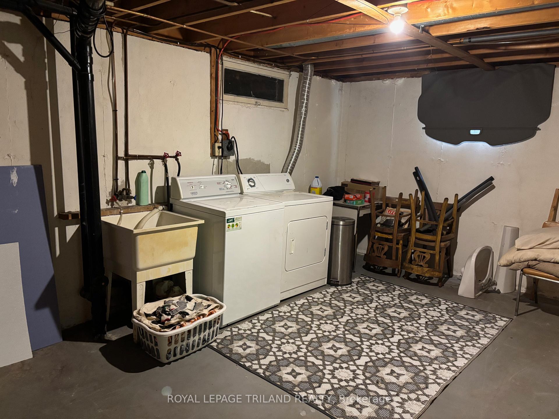 Photo 20 of 481 Maple Street, Strathroy-Caradoc, NW — HOMEH