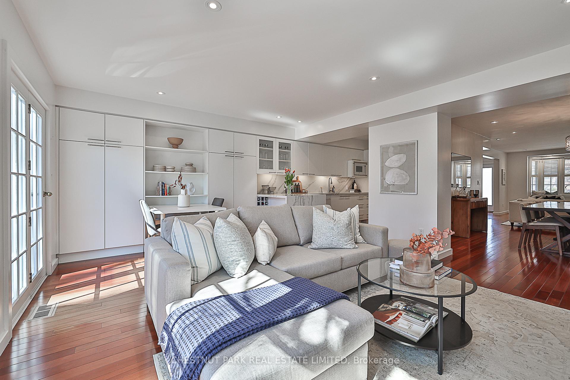 Photo 15 of 43 Glenvale Boulevard, Toronto, Leaside — HOMEH