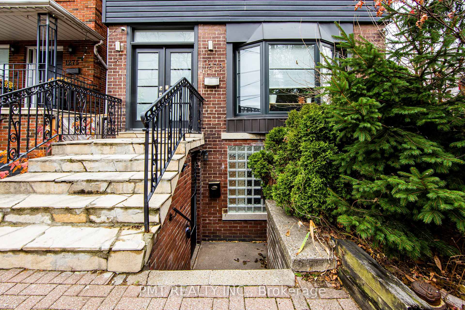 Photo 2 of Unit Lower, 1273 Pape Avenue, Toronto, East York — HOMEH