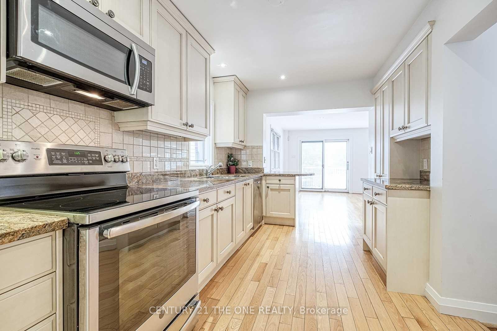 Photo 6 of 65 Divadale Drive, Toronto, Leaside — HOMEH