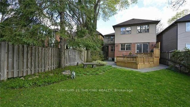 Photo 15 of 65 Divadale Drive, Toronto, Leaside — HOMEH