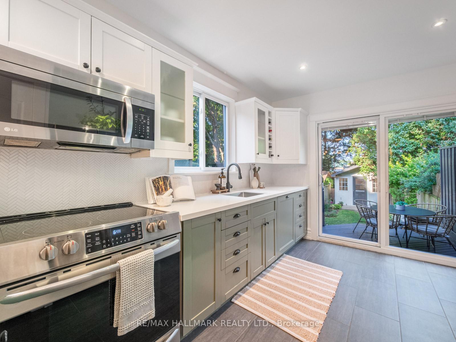 Photo 11 of 31 Seymour Avenue, Toronto, Blake-Jones — HOMEH