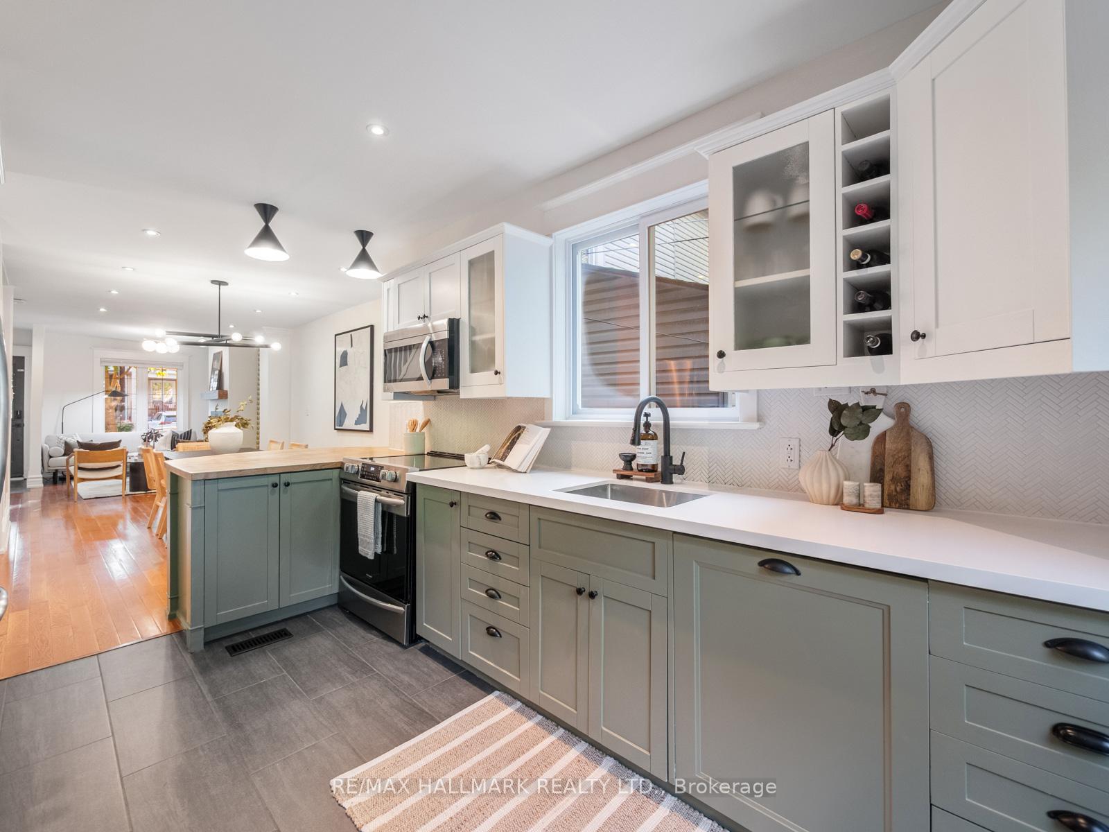 Photo 13 of 31 Seymour Avenue, Toronto, Blake-Jones — HOMEH