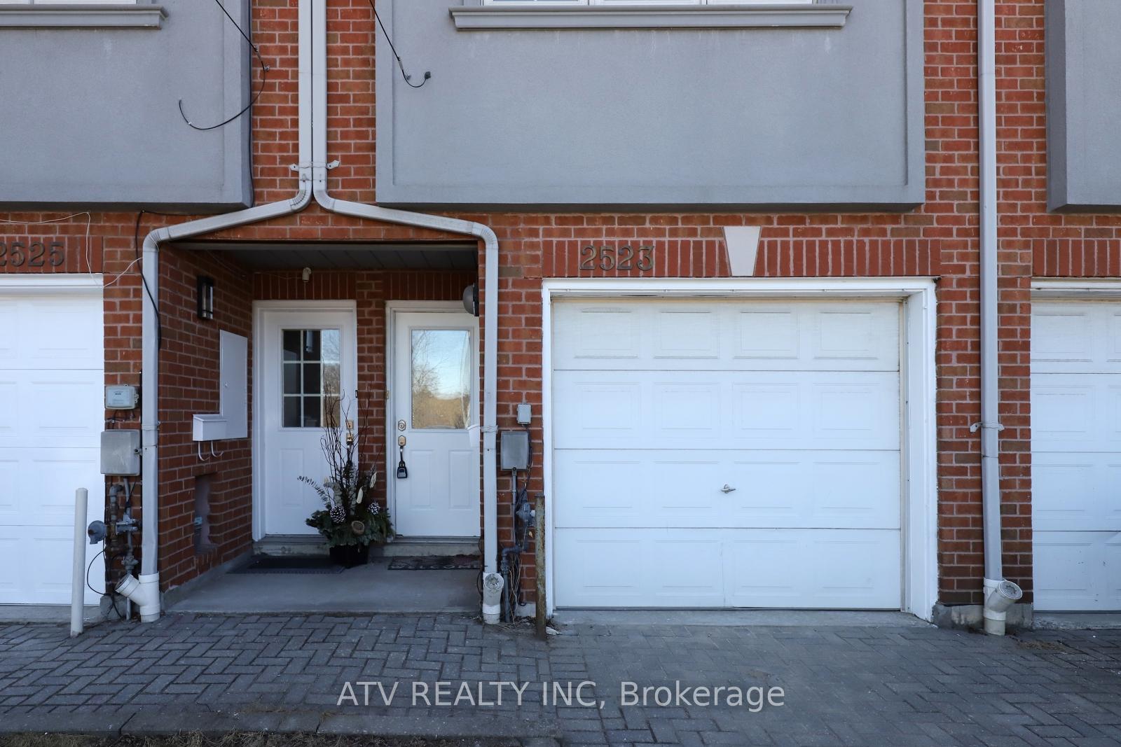 Photo 2 of 2523 Gerrard Street E, Toronto, East End-Danforth — HOMEH