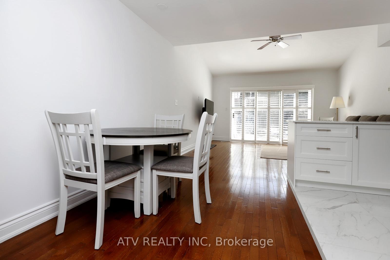 Photo 5 of 2523 Gerrard Street E, Toronto, East End-Danforth — HOMEH