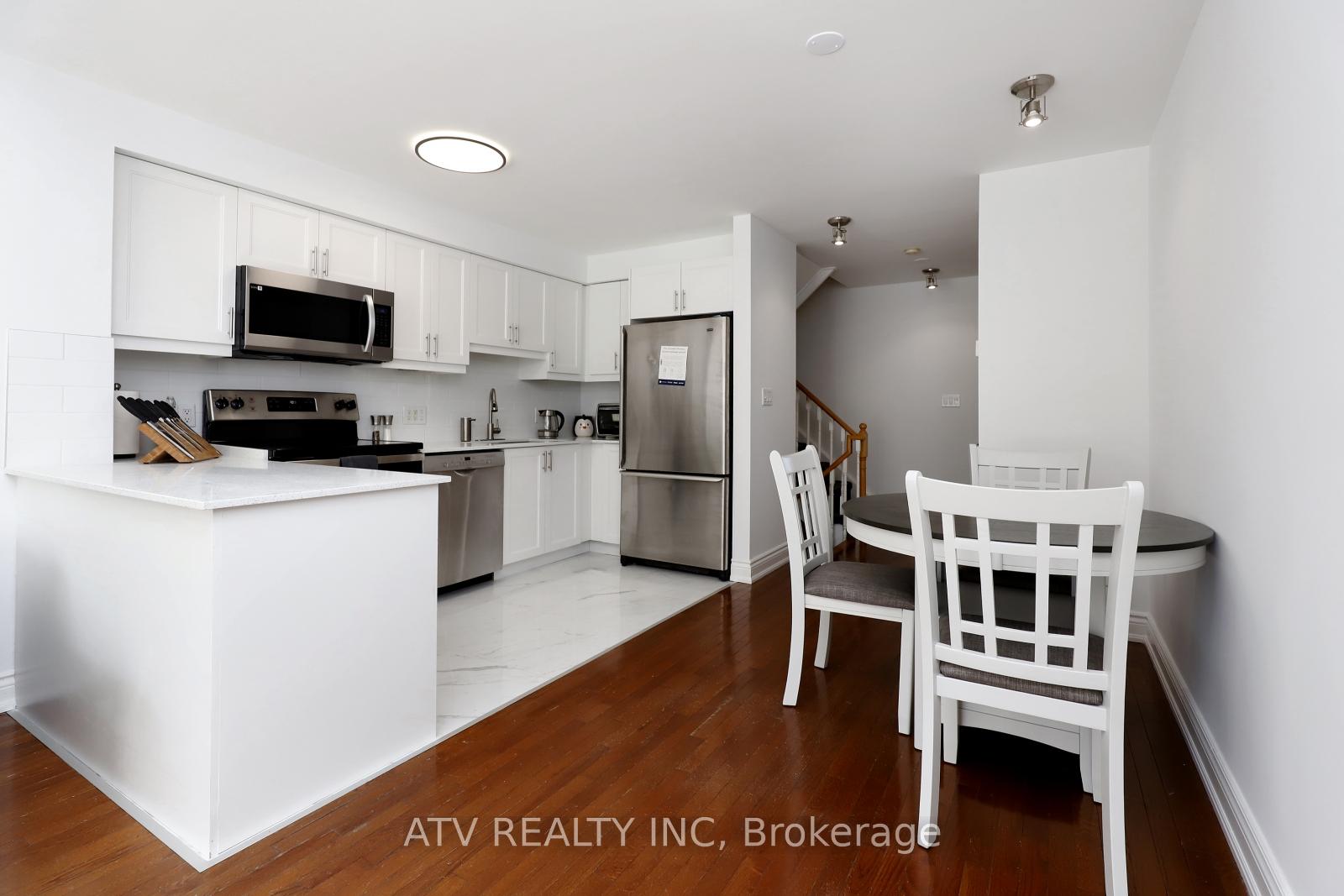 Photo 6 of 2523 Gerrard Street E, Toronto, East End-Danforth — HOMEH