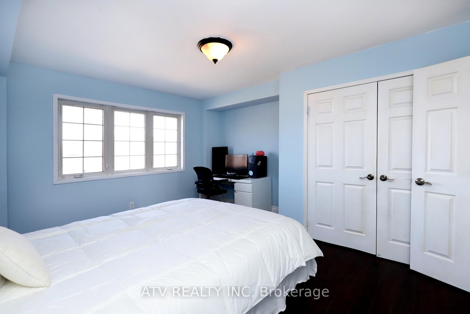 Photo 16 of 2523 Gerrard Street E, Toronto, East End-Danforth — HOMEH