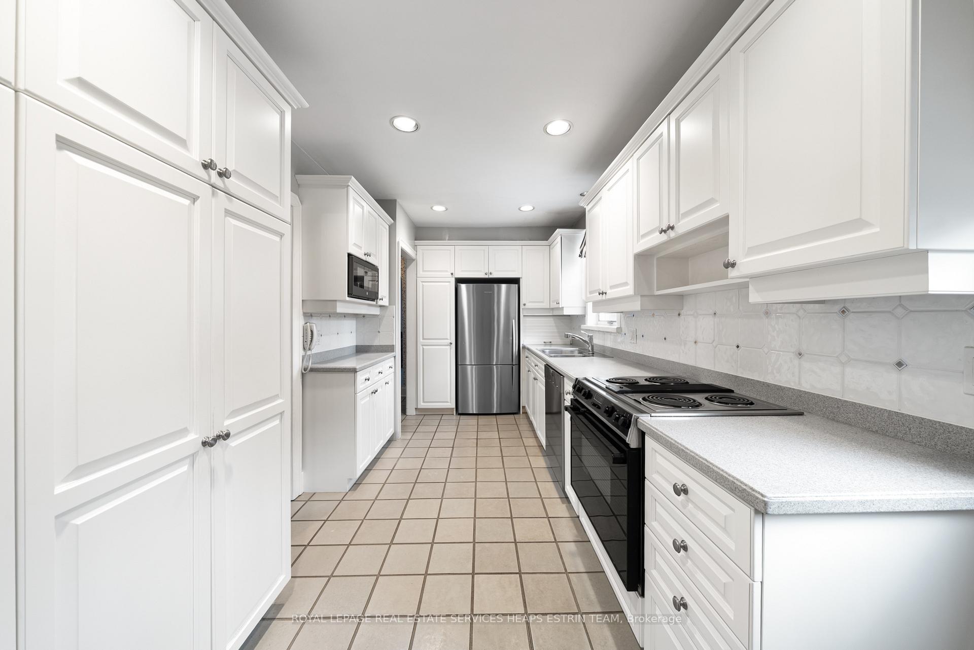 Photo 7 of 51 Hanna Road, Toronto, Leaside — HOMEH