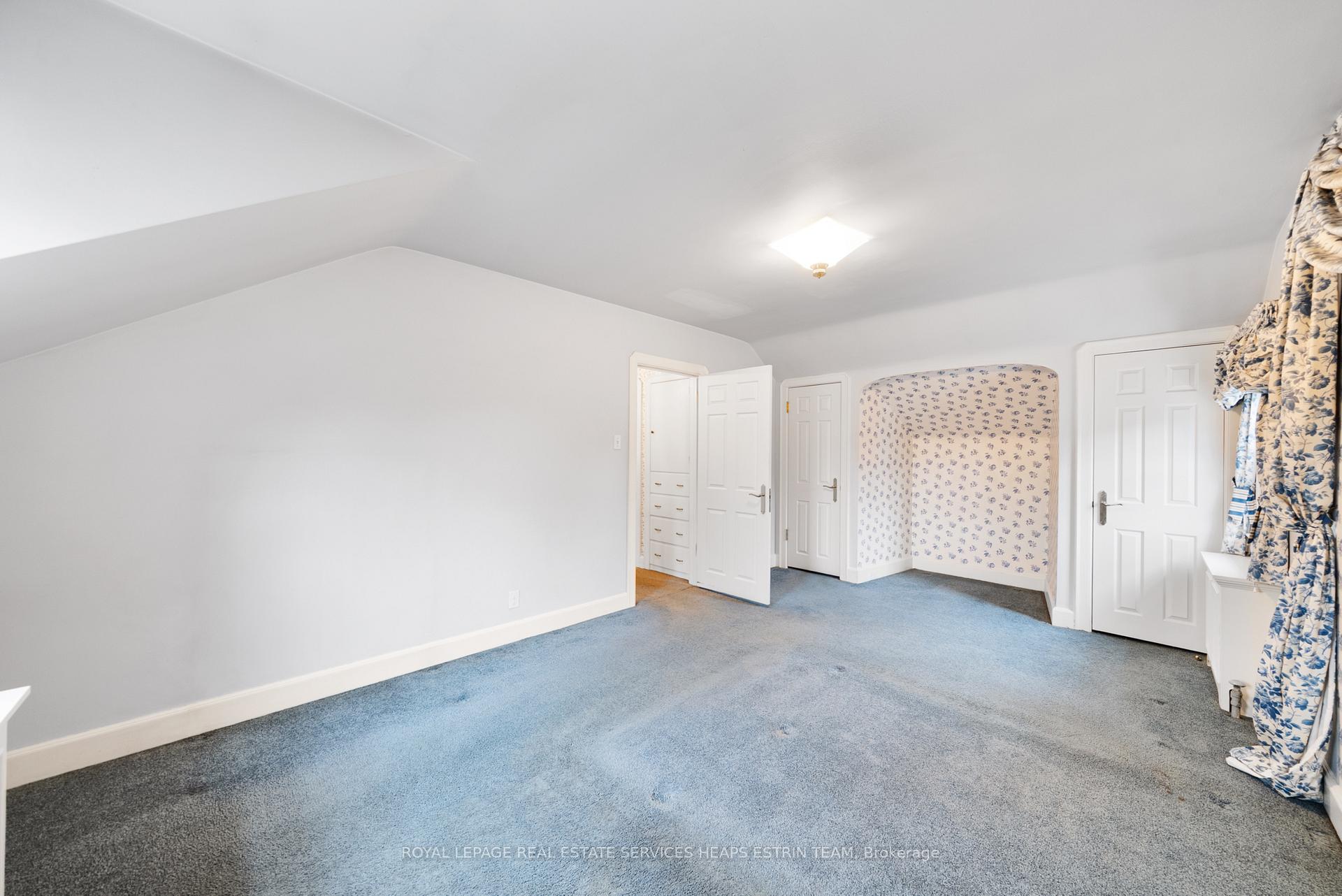 Photo 10 of 51 Hanna Road, Toronto, Leaside — HOMEH