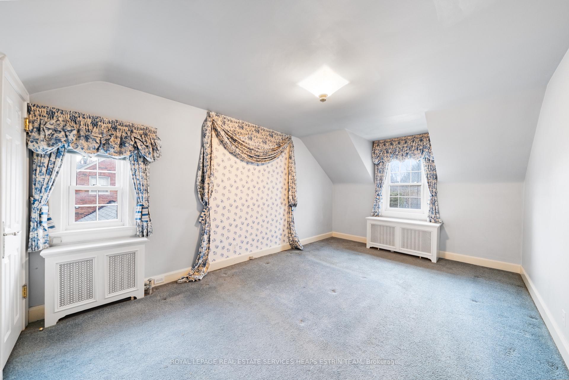 Photo 11 of 51 Hanna Road, Toronto, Leaside — HOMEH