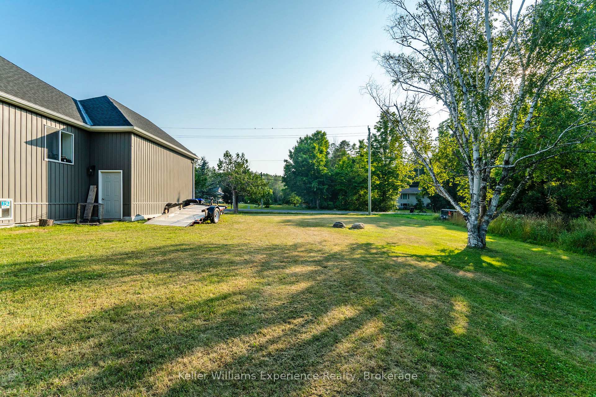 Photo 41 of 2425 Old Fort Road, Tay, Rural Tay — HOMEH