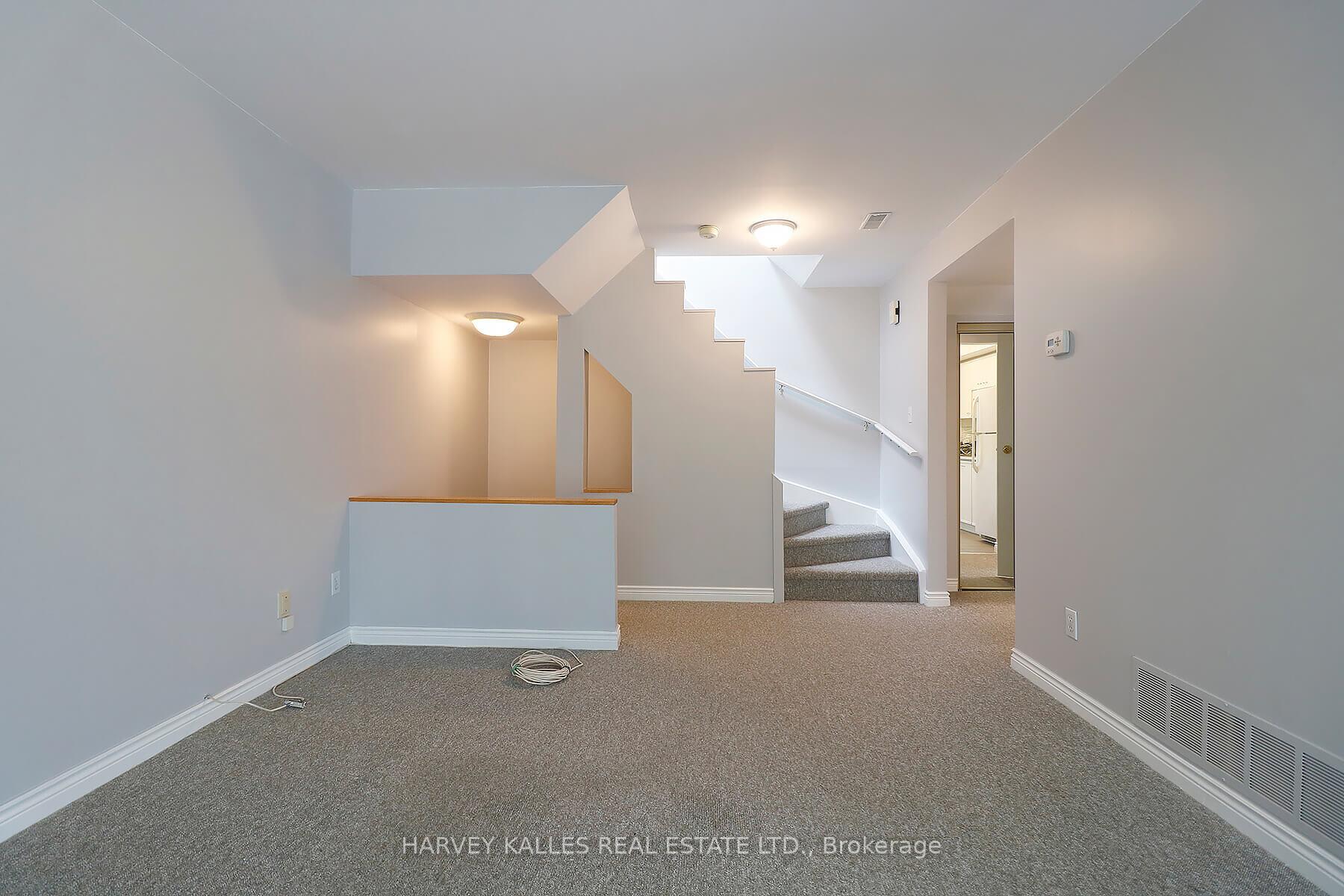 Photo 3 of Unit B, 1422 Bayview Avenue, Toronto, Mount Pleasant East — HOMEH