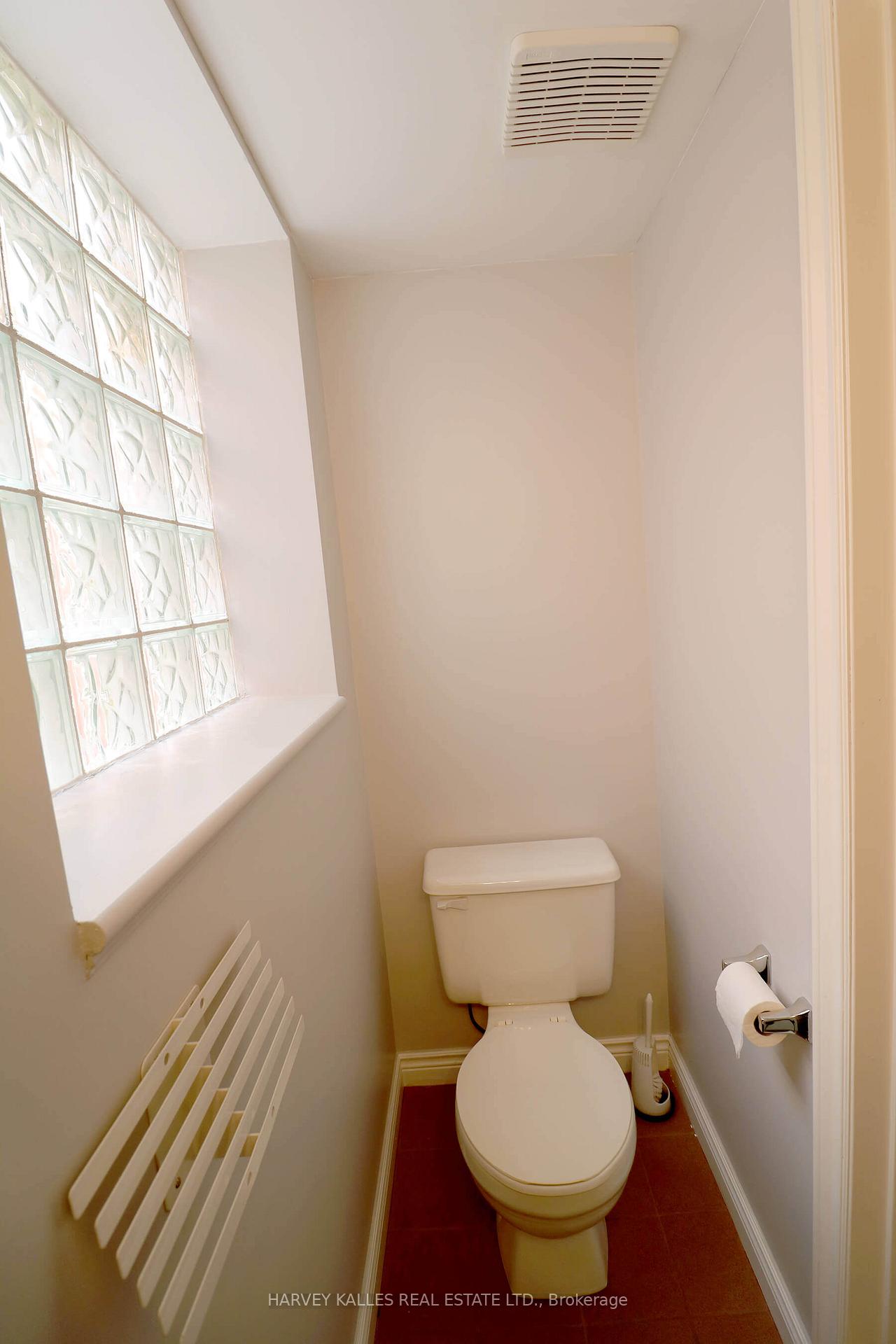 Photo 19 of Unit B, 1422 Bayview Avenue, Toronto, Mount Pleasant East — HOMEH