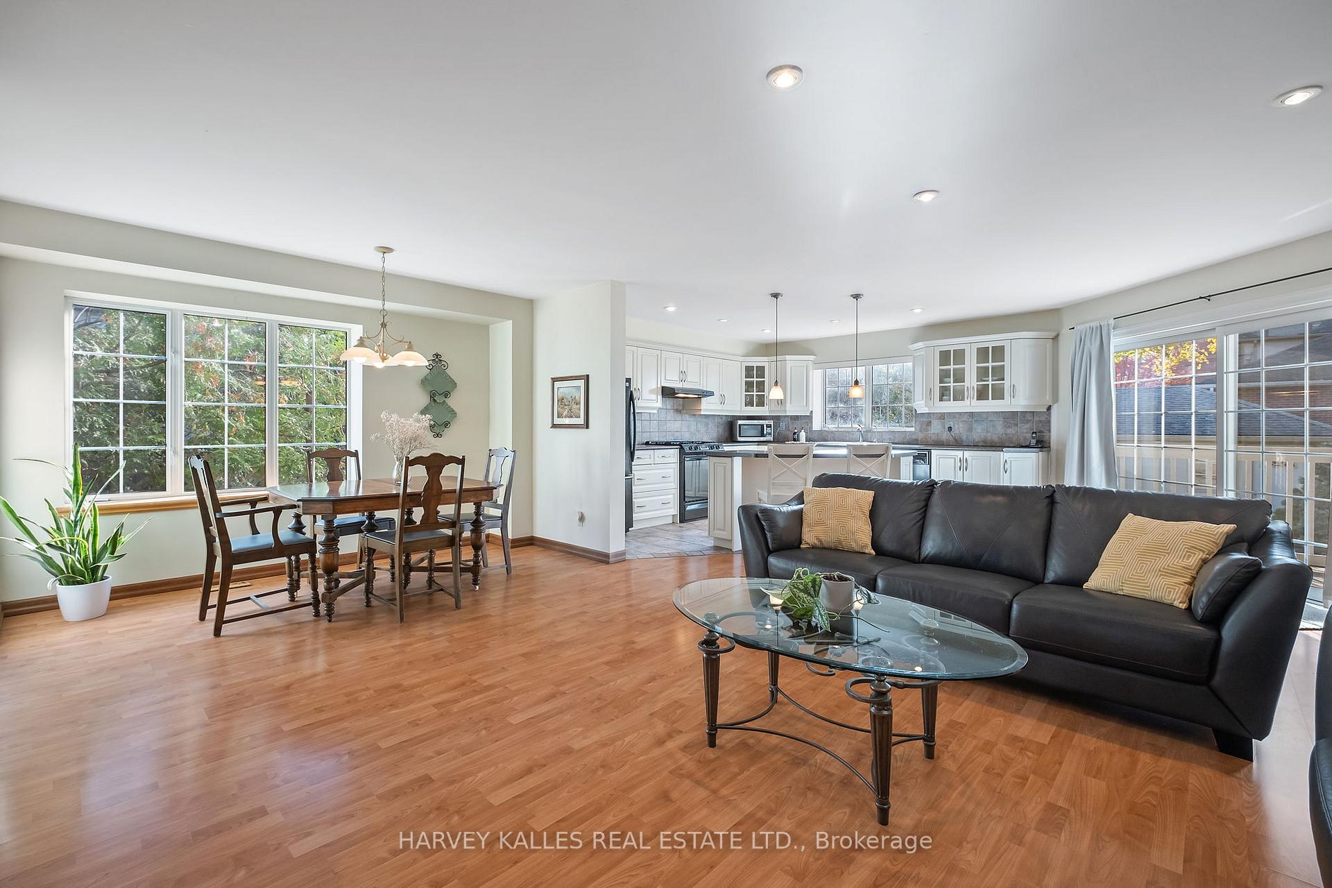 Photo 8 of 171 Parkhurst Boulevard, Toronto, Leaside — HOMEH