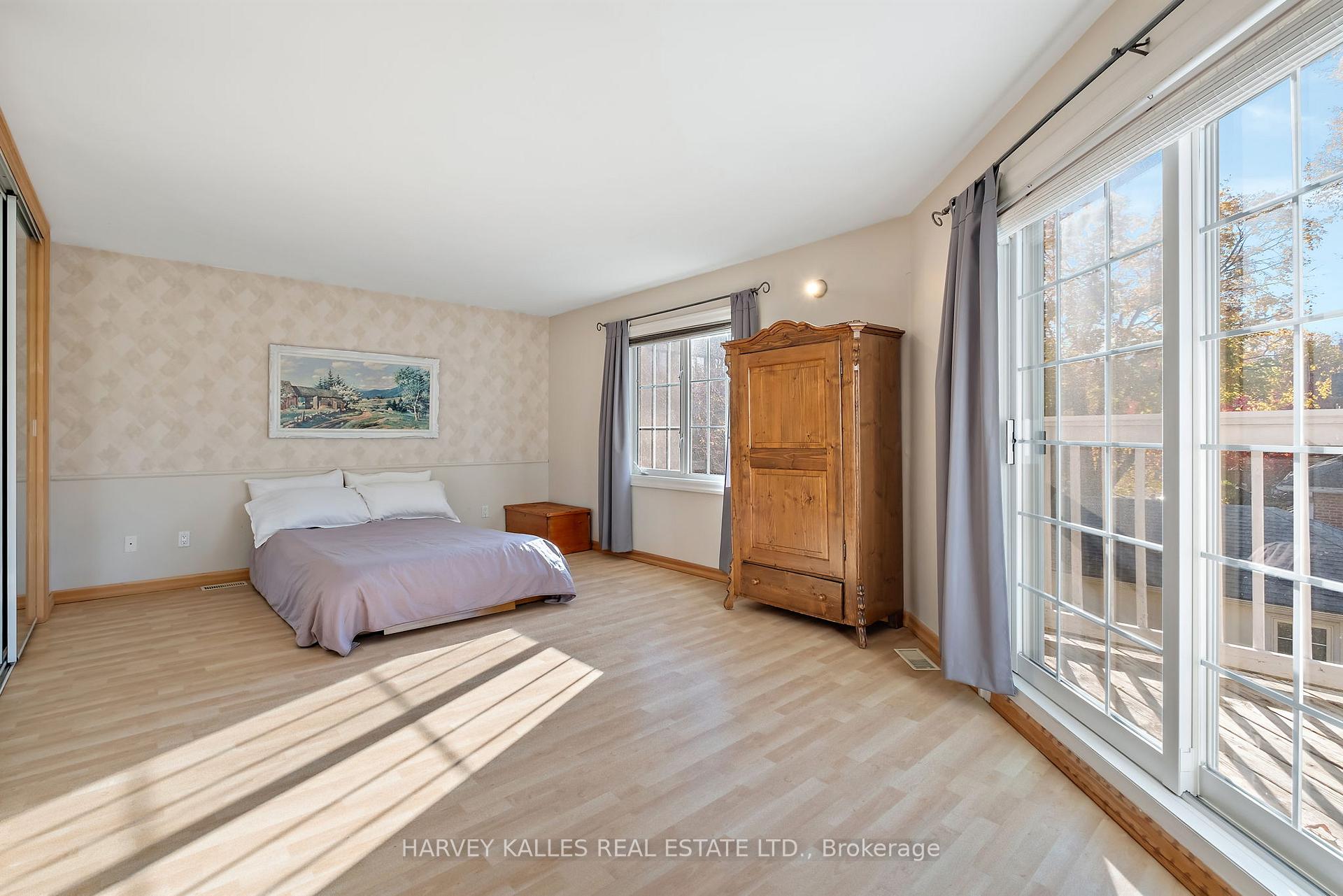 Photo 9 of 171 Parkhurst Boulevard, Toronto, Leaside — HOMEH