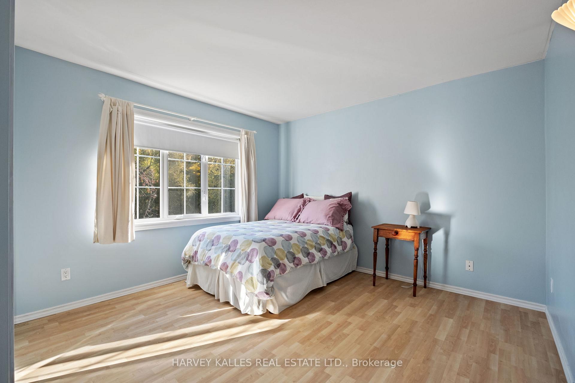Photo 10 of 171 Parkhurst Boulevard, Toronto, Leaside — HOMEH