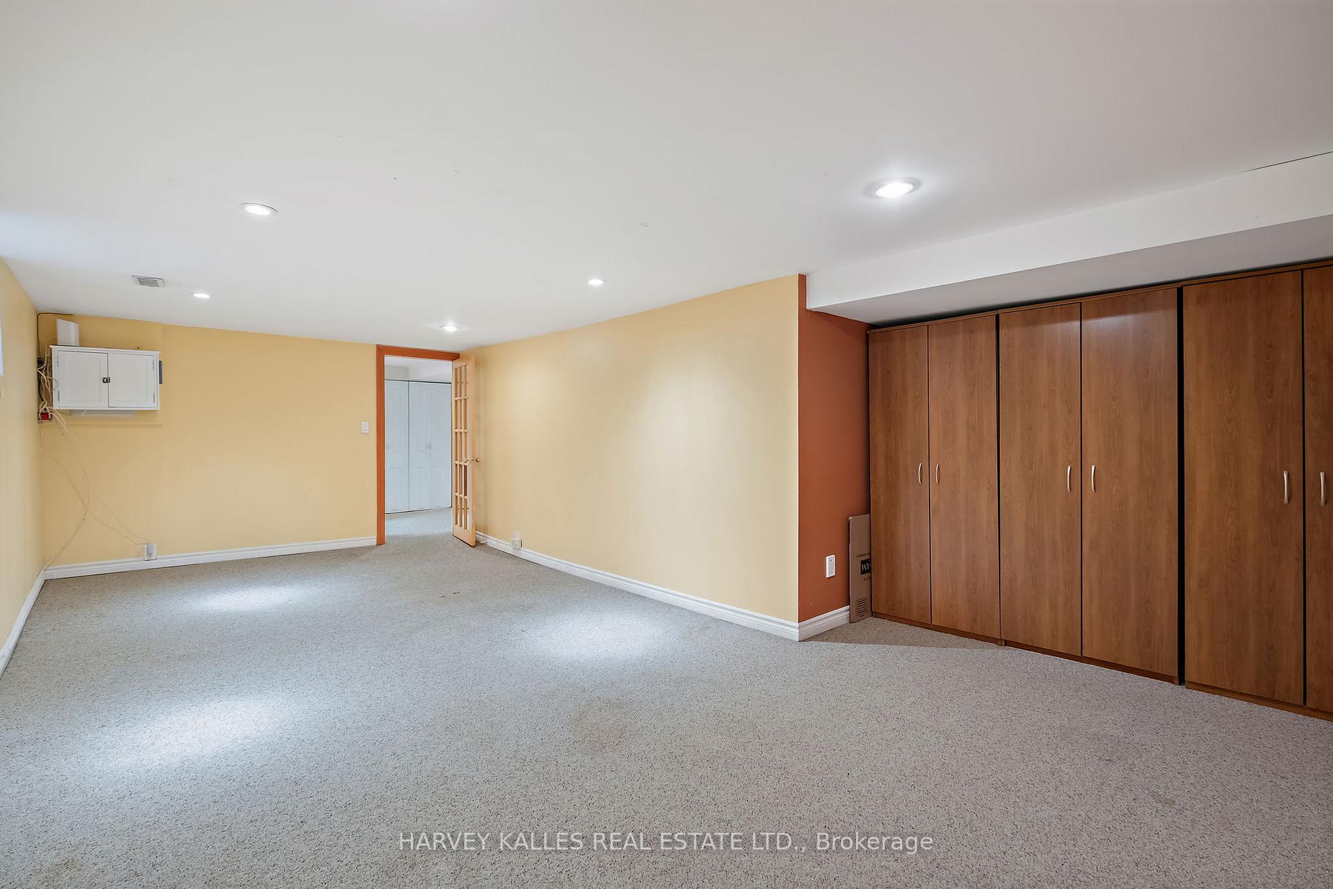 Photo 25 of 171 Parkhurst Boulevard, Toronto, Leaside — HOMEH
