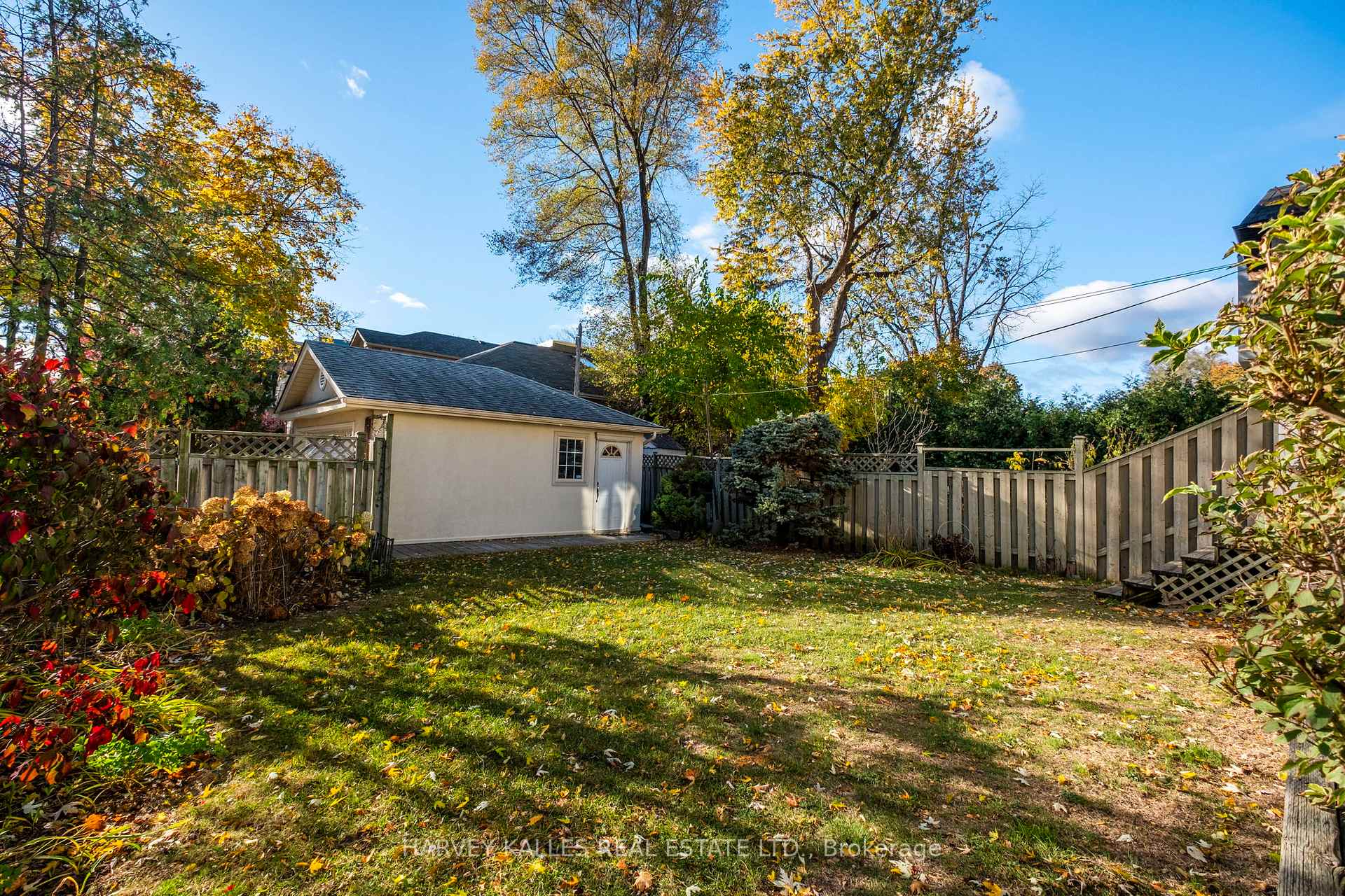 Photo 30 of 171 Parkhurst Boulevard, Toronto, Leaside — HOMEH