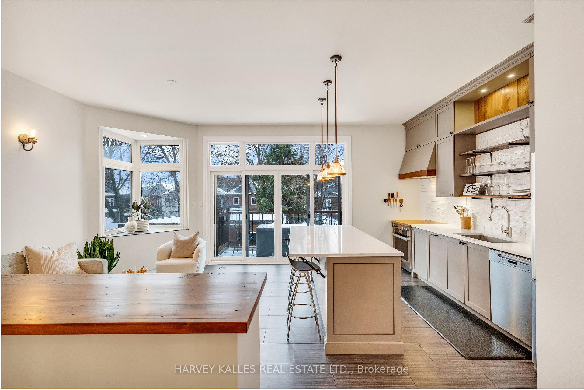Photo 12 of 163 Belsize Drive, Toronto, Mount Pleasant West — HOMEH