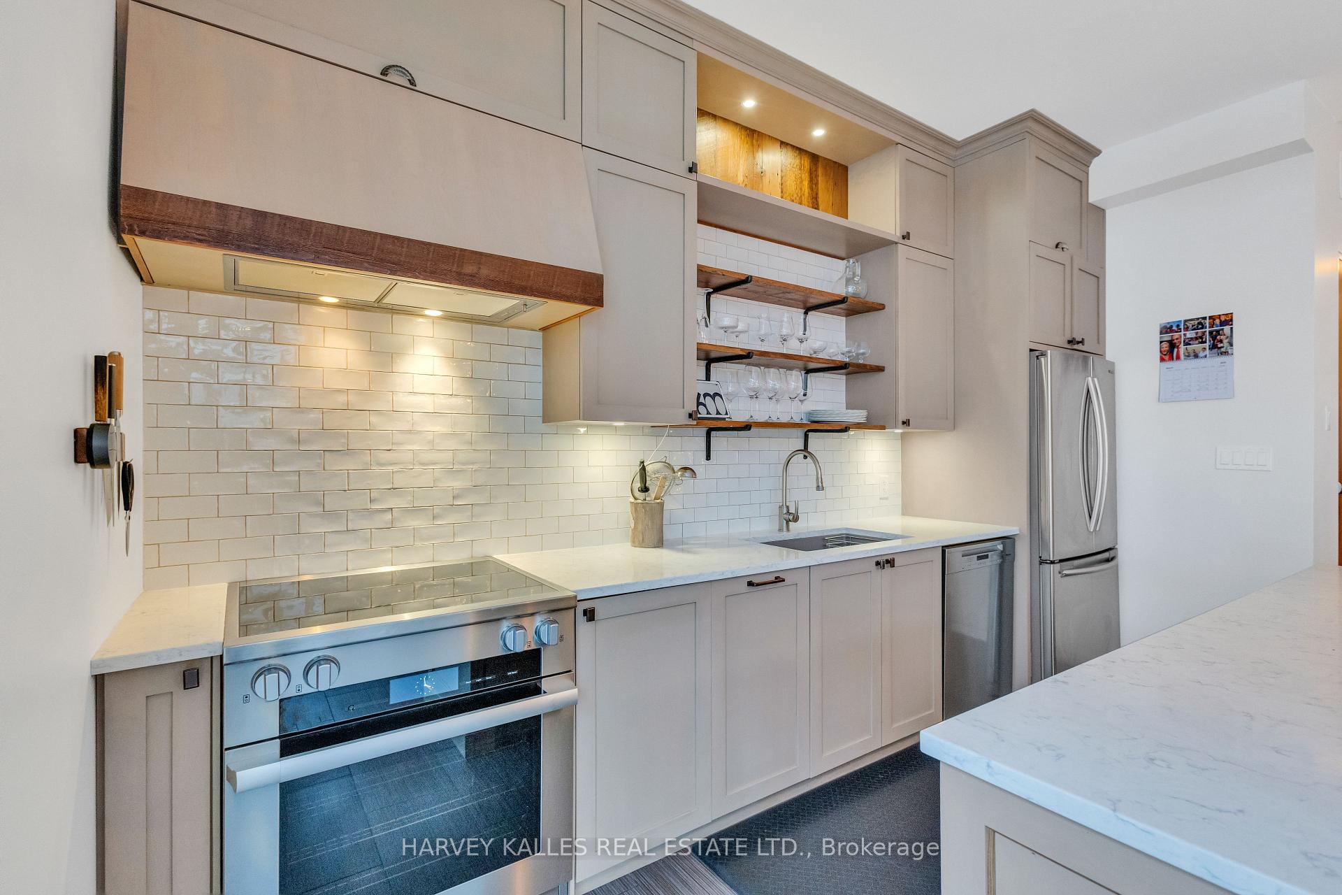 Photo 14 of 163 Belsize Drive, Toronto, Mount Pleasant West — HOMEH