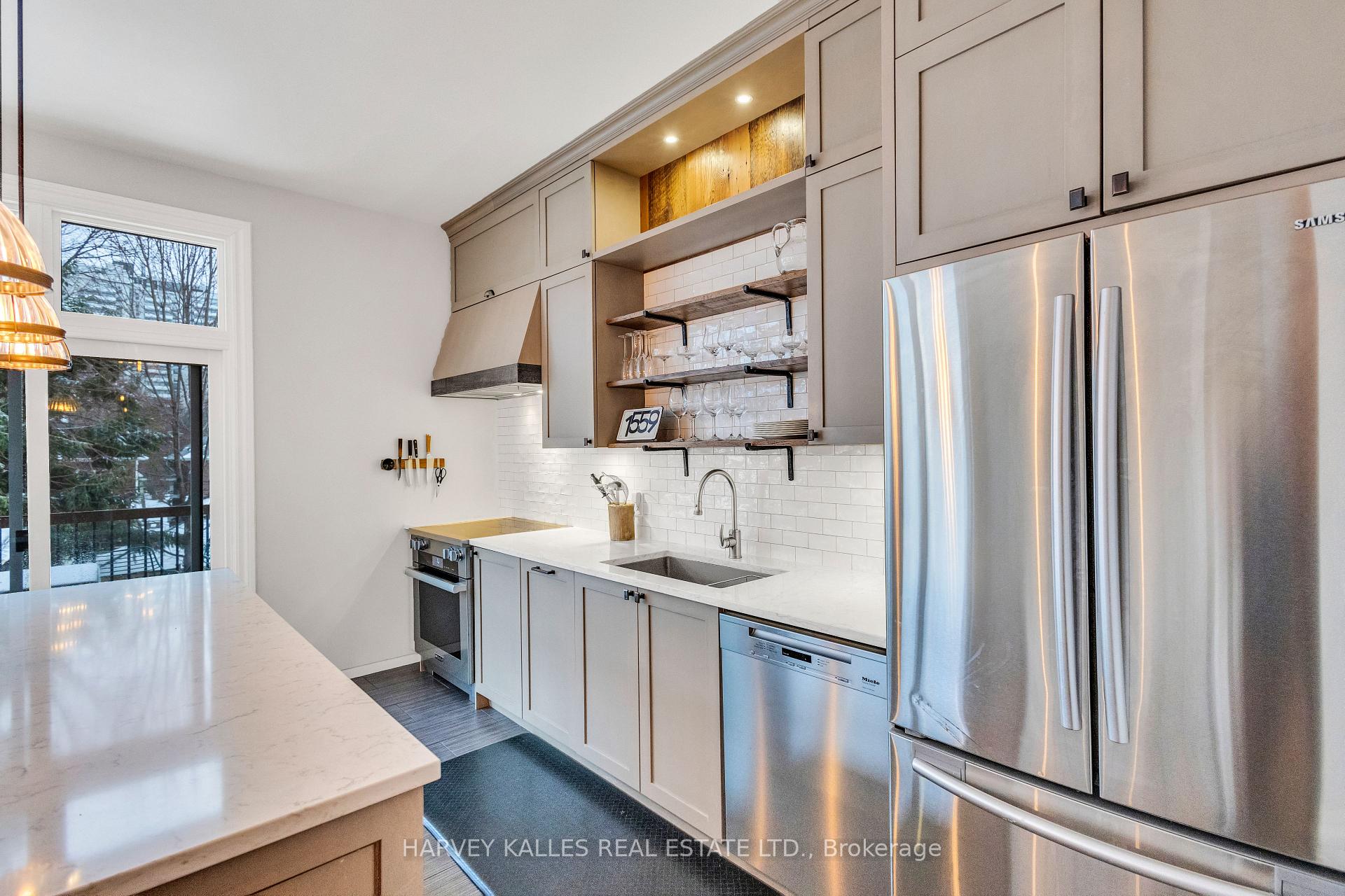 Photo 17 of 163 Belsize Drive, Toronto, Mount Pleasant West — HOMEH