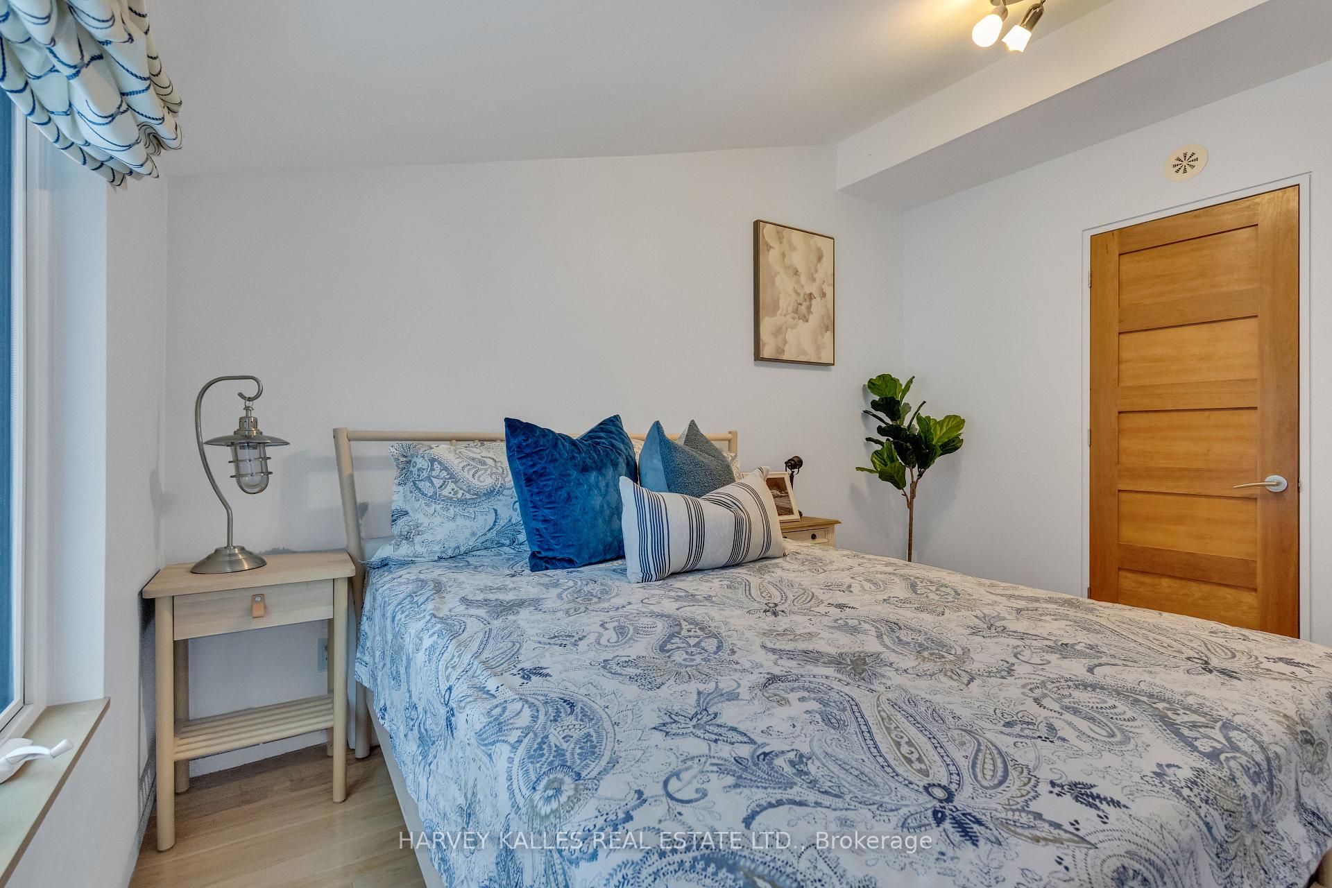Photo 34 of 163 Belsize Drive, Toronto, Mount Pleasant West — HOMEH