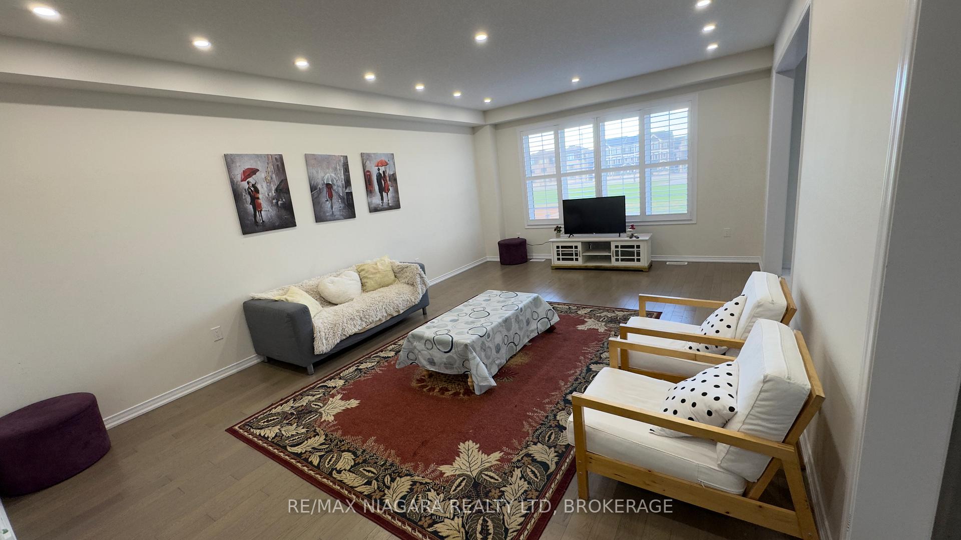Photo 2 of 20 Legacy Lane, Thorold, Hurricane/Merrittville — HOMEH