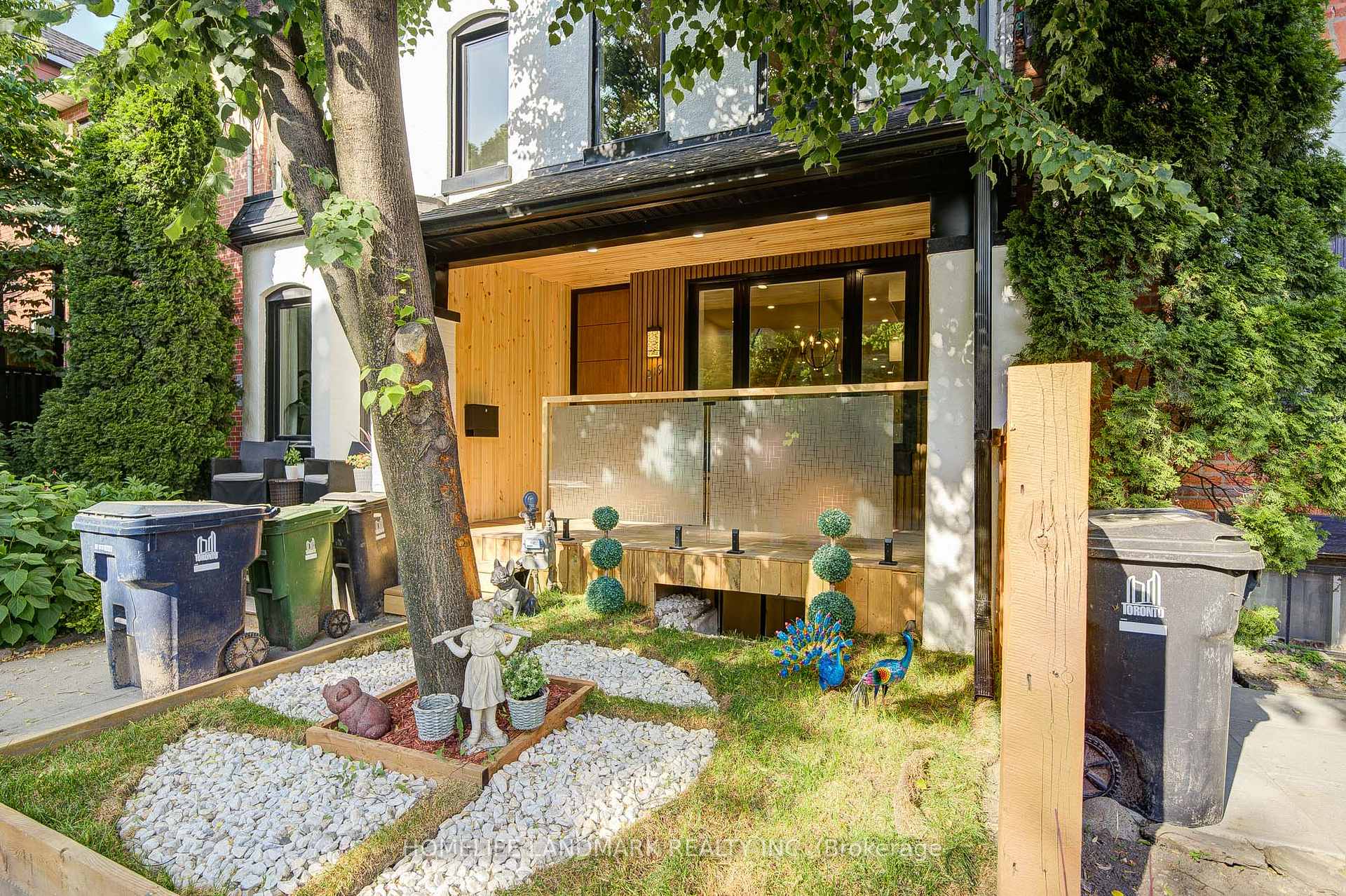 Photo 2 of 219 Logan Avenue, Toronto, South Riverdale — HOMEH