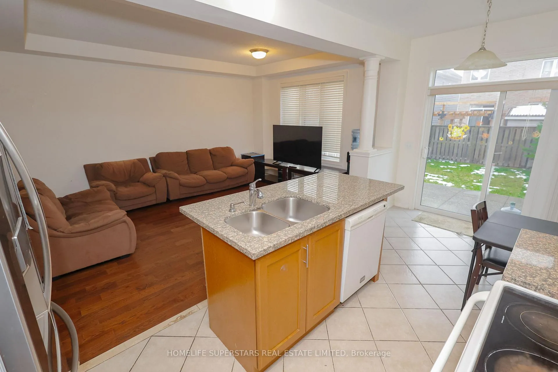 Photo 13 of 7 White Ash Road, Thorold, Confederation Heights — HOMEH