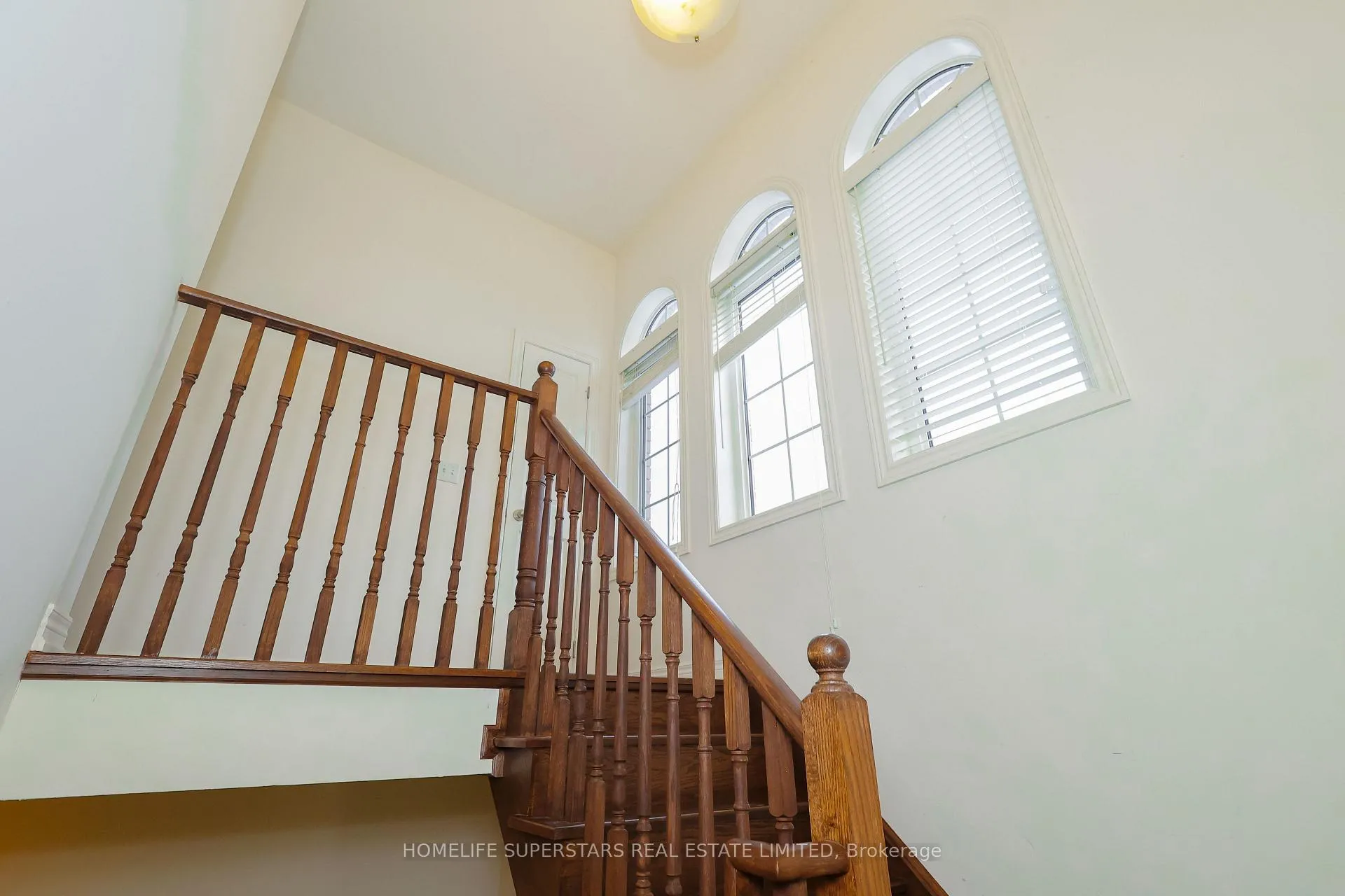 Photo 14 of 7 White Ash Road, Thorold, Confederation Heights — HOMEH