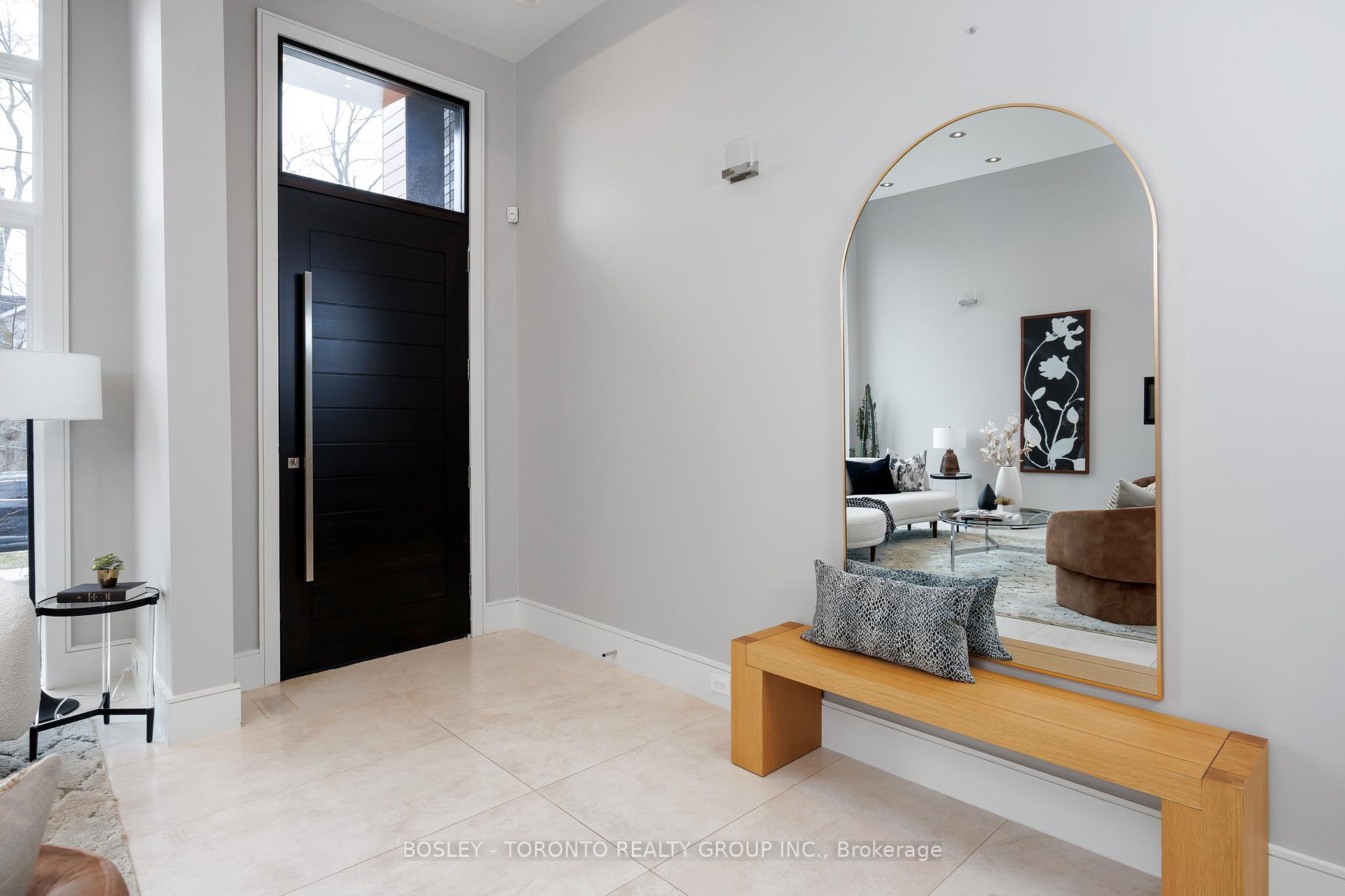 Photo 2 of 242 Sutherland Drive, Toronto, Leaside — HOMEH
