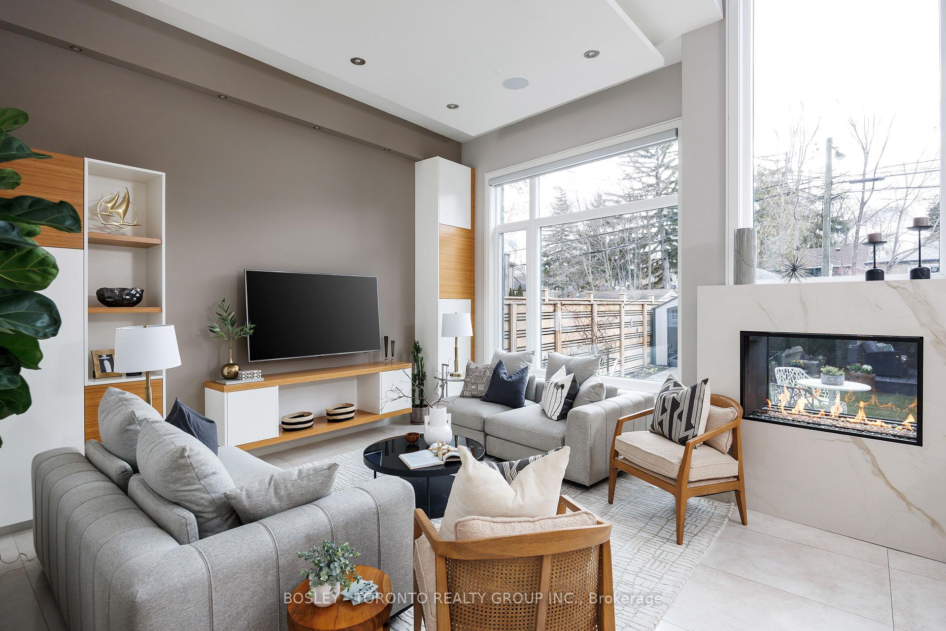 Photo 11 of 242 Sutherland Drive, Toronto, Leaside — HOMEH