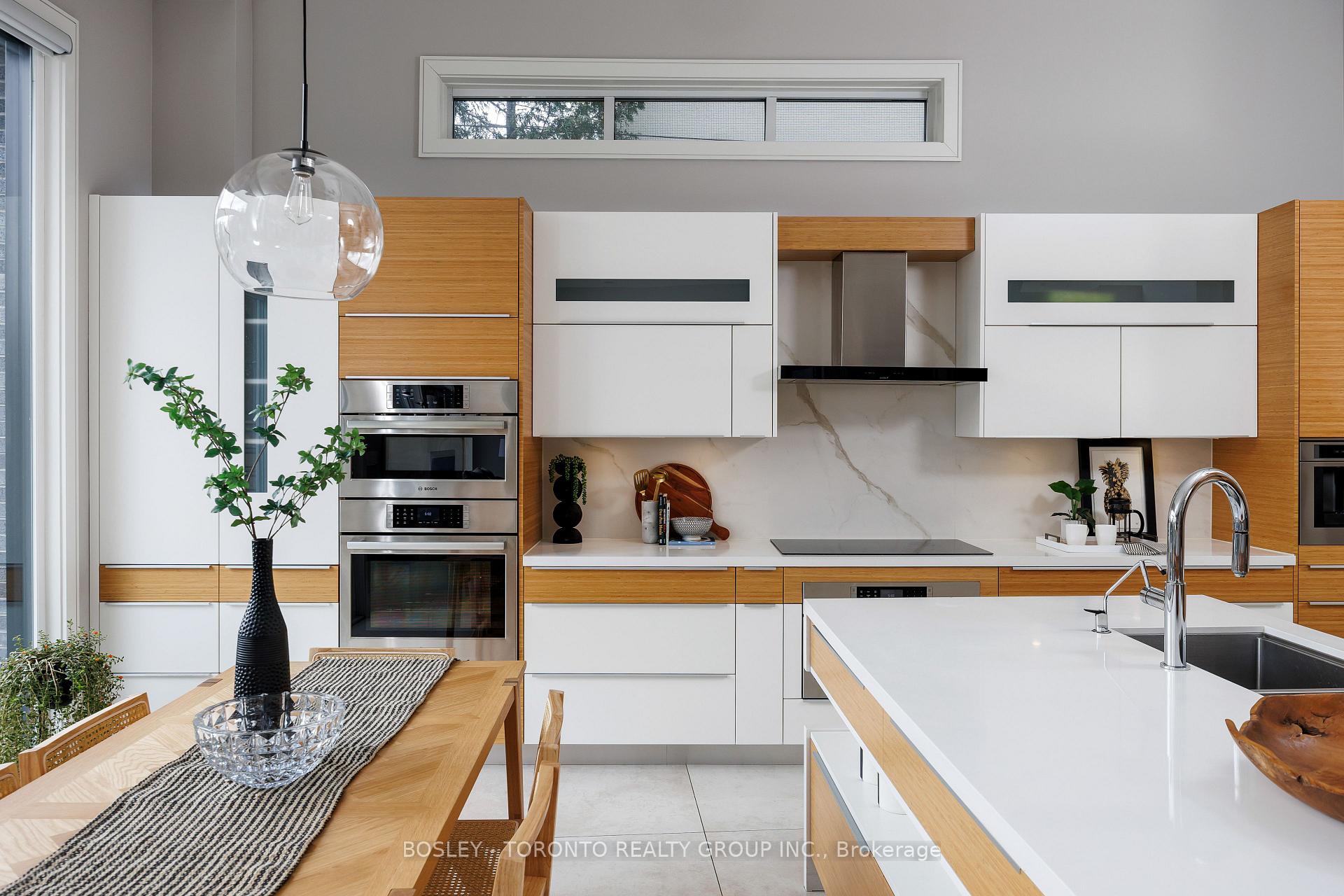 Photo 15 of 242 Sutherland Drive, Toronto, Leaside — HOMEH