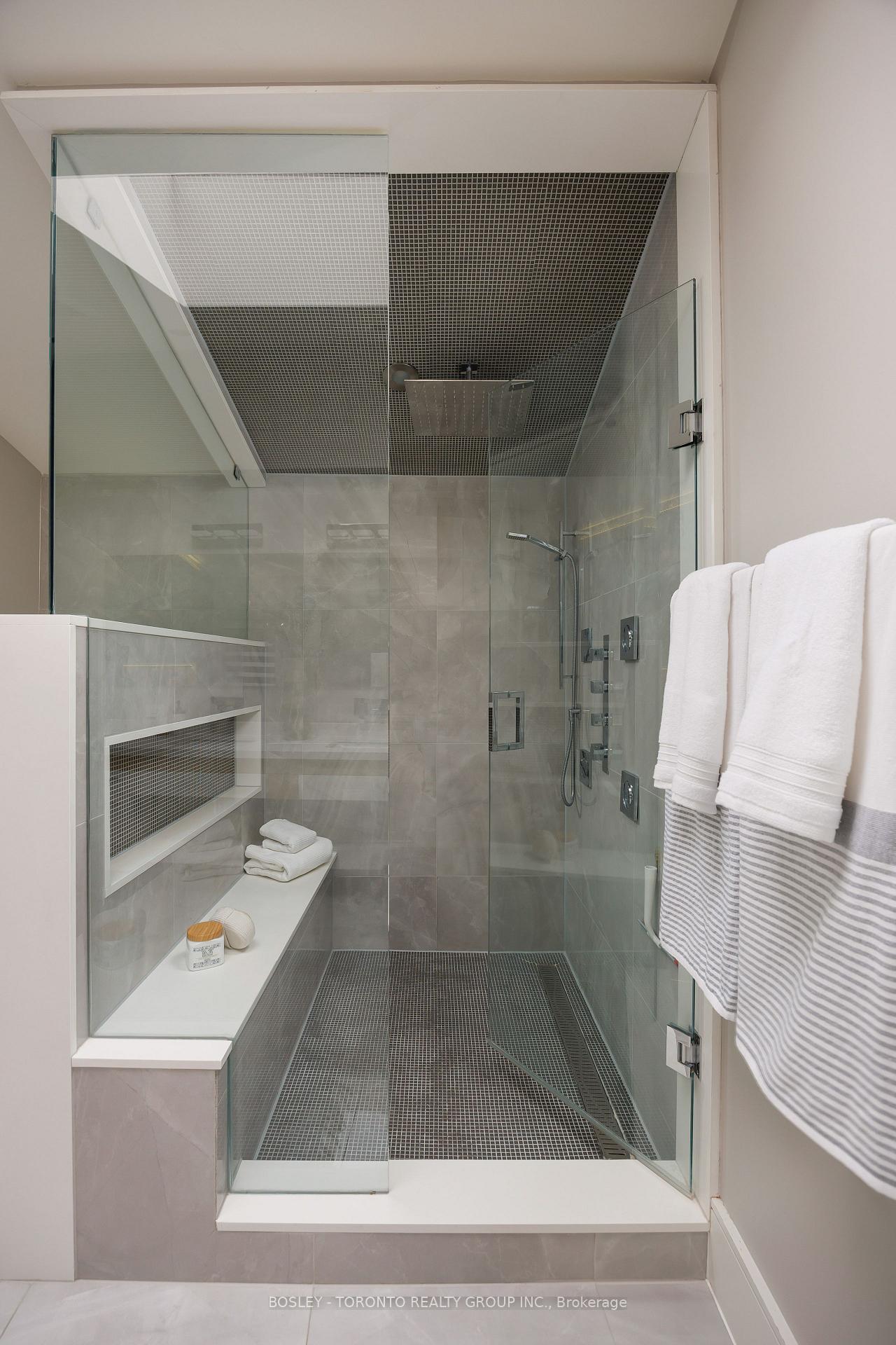 Photo 28 of 242 Sutherland Drive, Toronto, Leaside — HOMEH