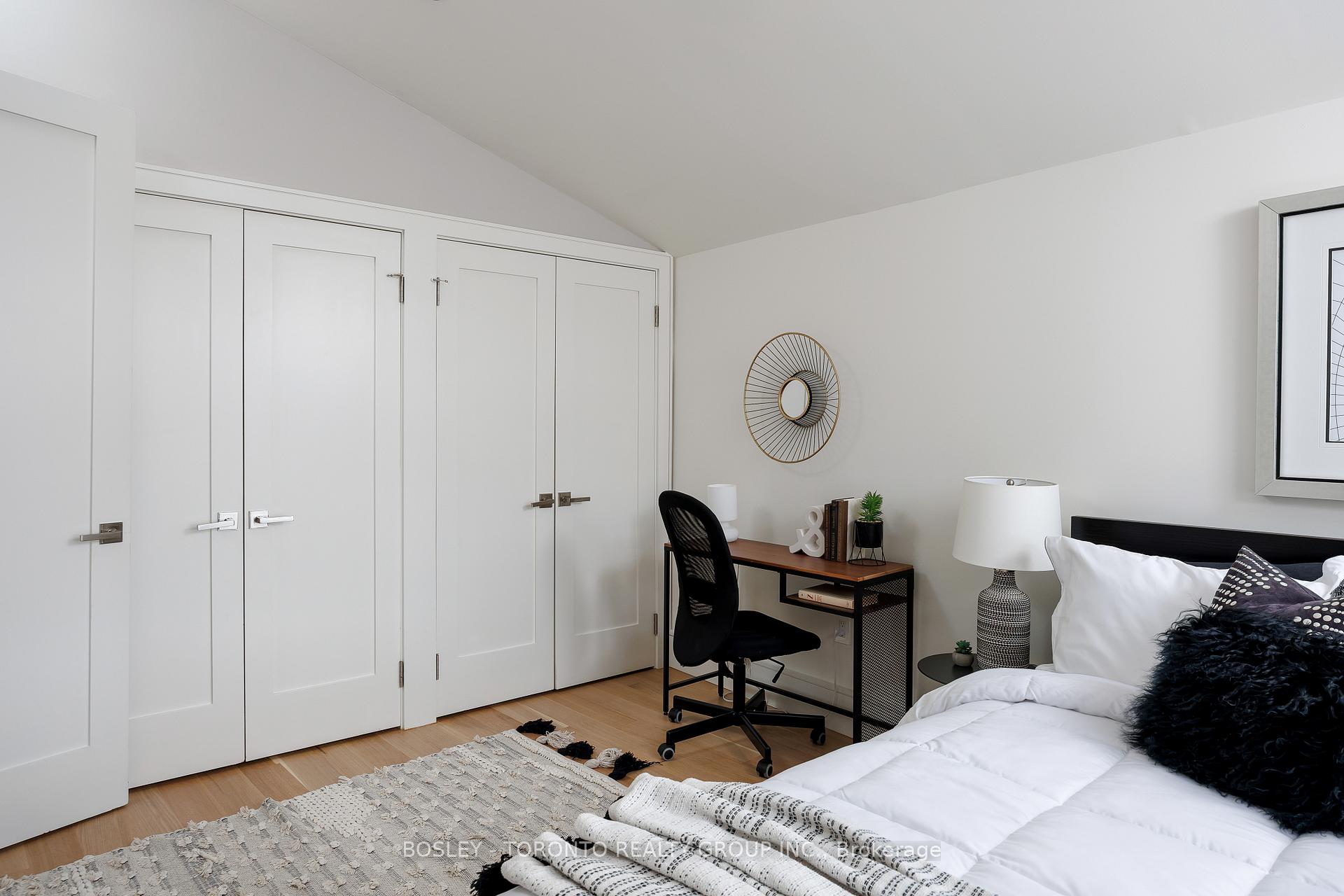 Photo 40 of 242 Sutherland Drive, Toronto, Leaside — HOMEH