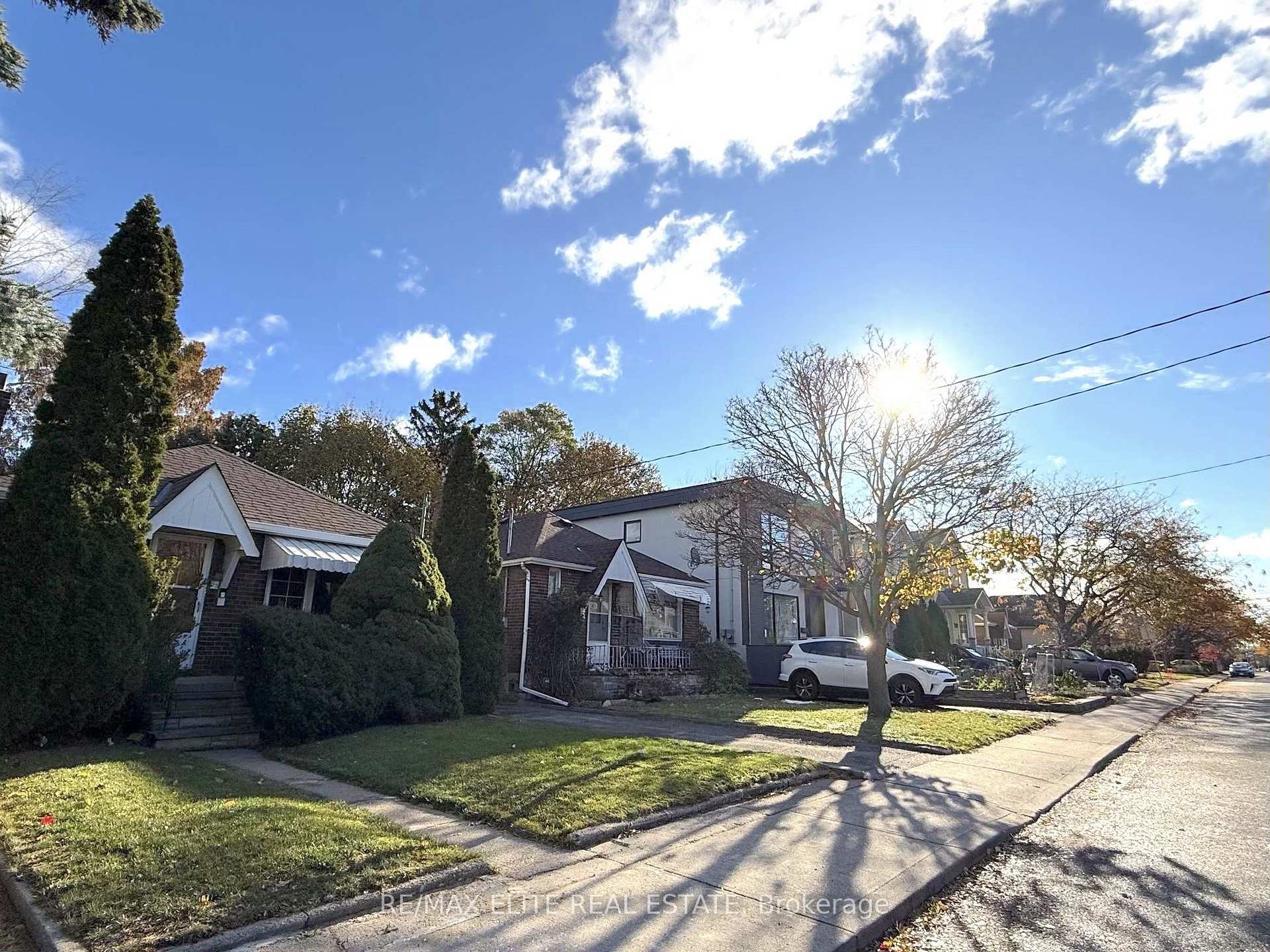 Photo 2 of 63 St Hubert Avenue, Toronto, East York — HOMEH