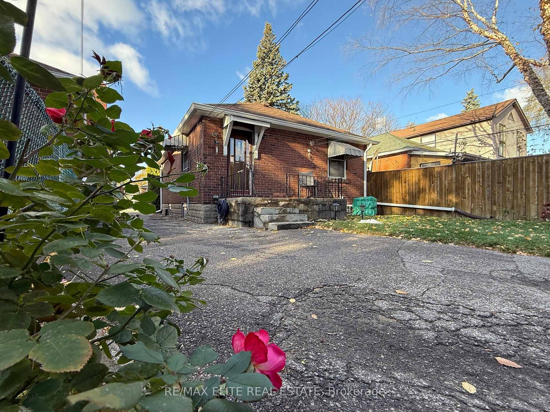 Photo 31 of 63 St Hubert Avenue, Toronto, East York — HOMEH