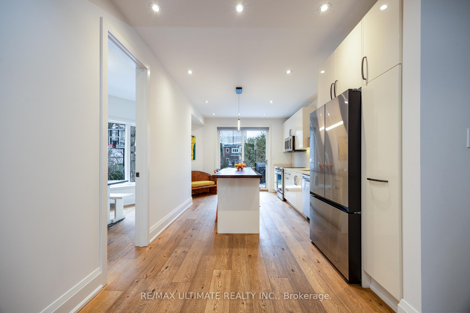 Photo 17 of 248 Hillsdale Avenue E, Toronto, Mount Pleasant West — HOMEH