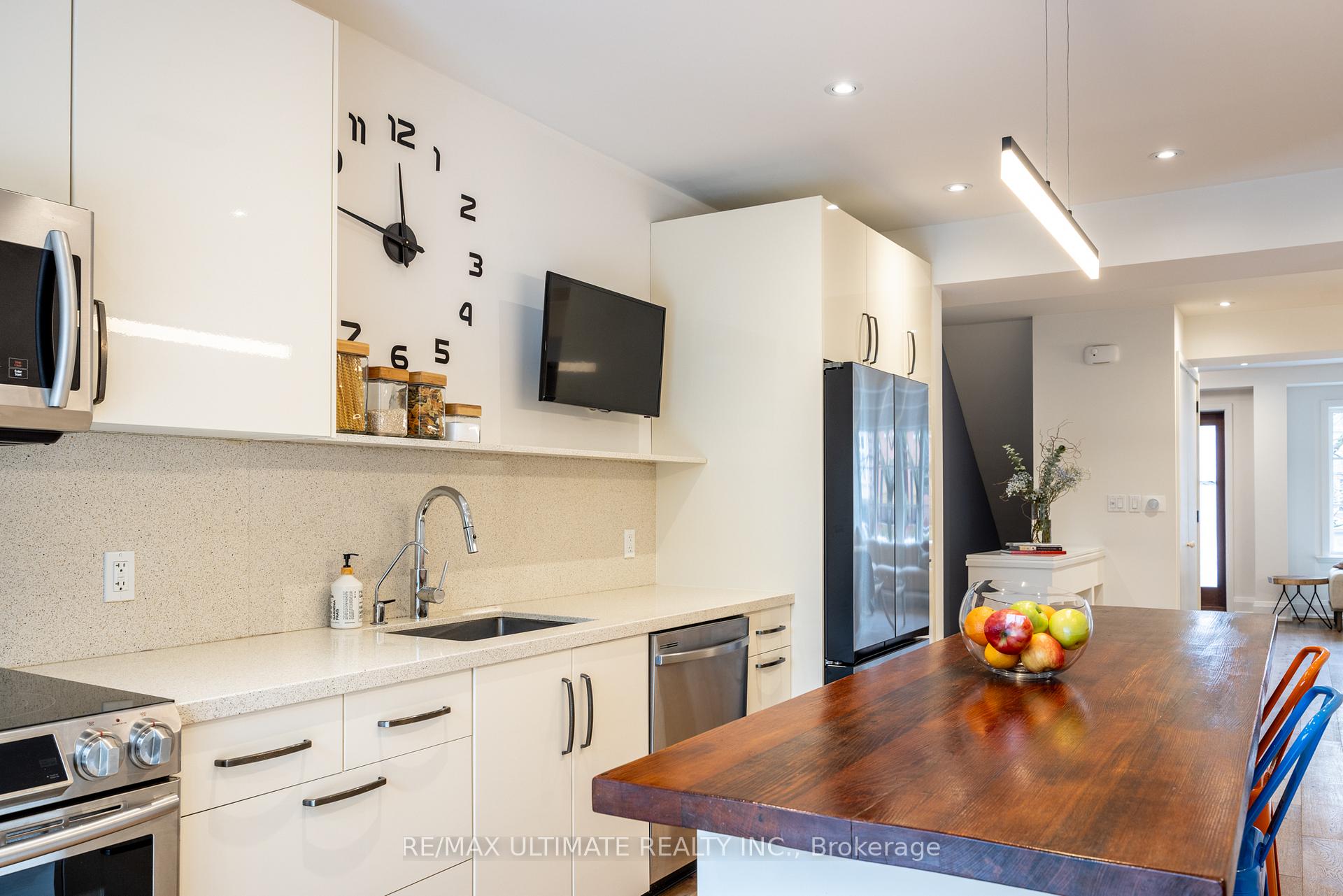 Photo 24 of 248 Hillsdale Avenue E, Toronto, Mount Pleasant West — HOMEH