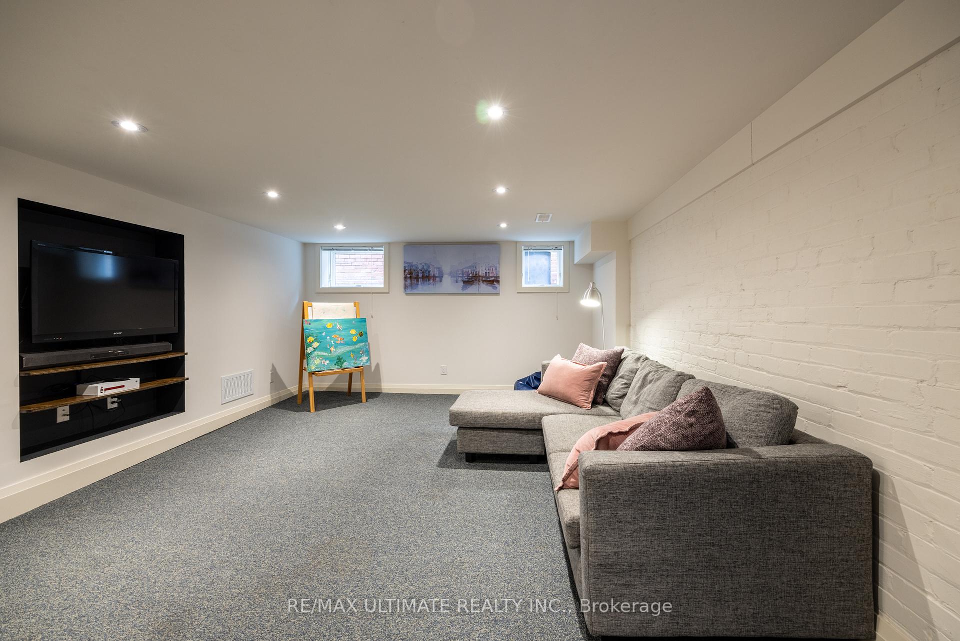 Photo 42 of 248 Hillsdale Avenue E, Toronto, Mount Pleasant West — HOMEH