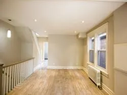 Photo 6 of Unit Upper, 186 Kingston Road, Toronto, The Beaches — HOMEH